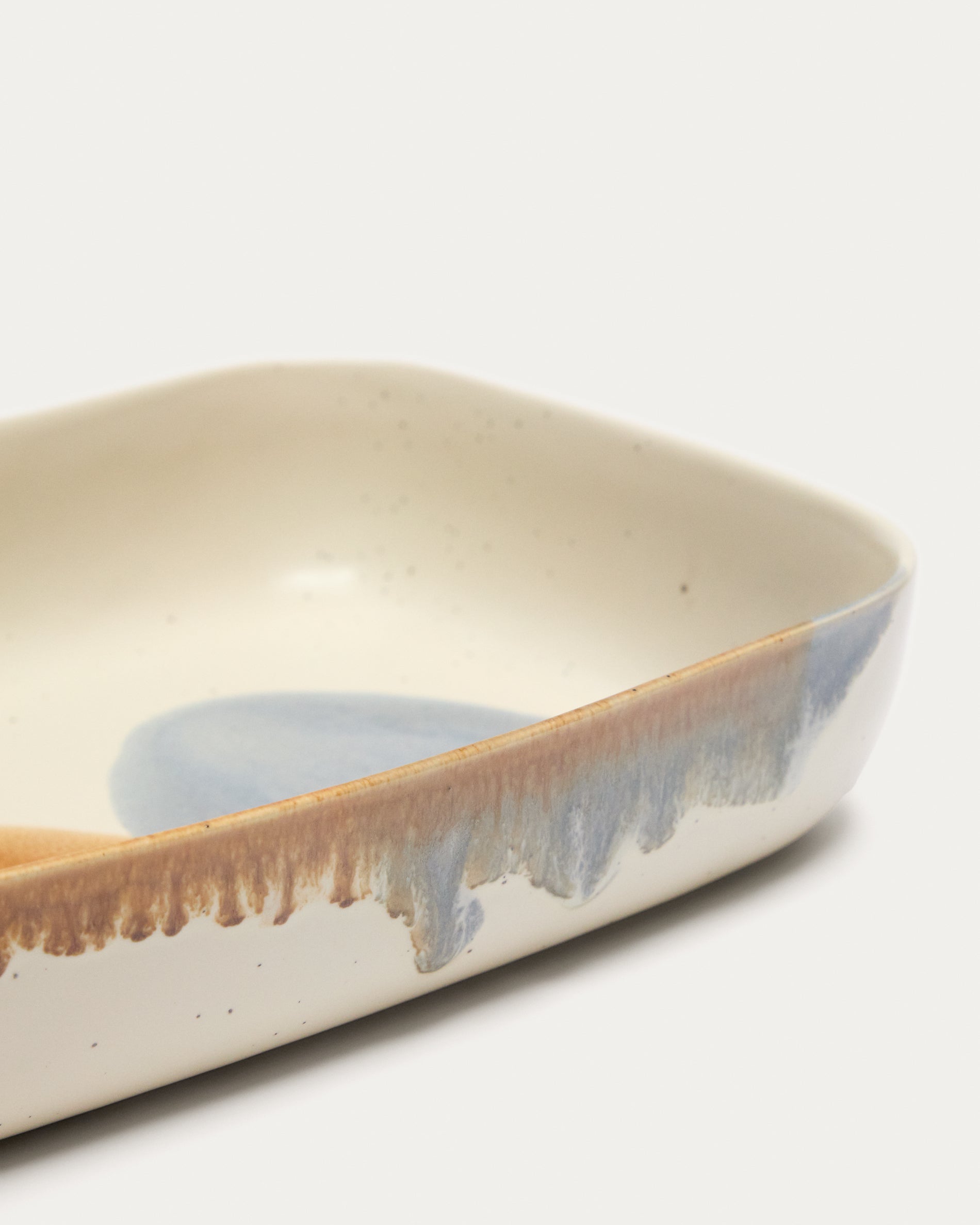 Large multicoloured ceramic Miglo oven dish - Detail