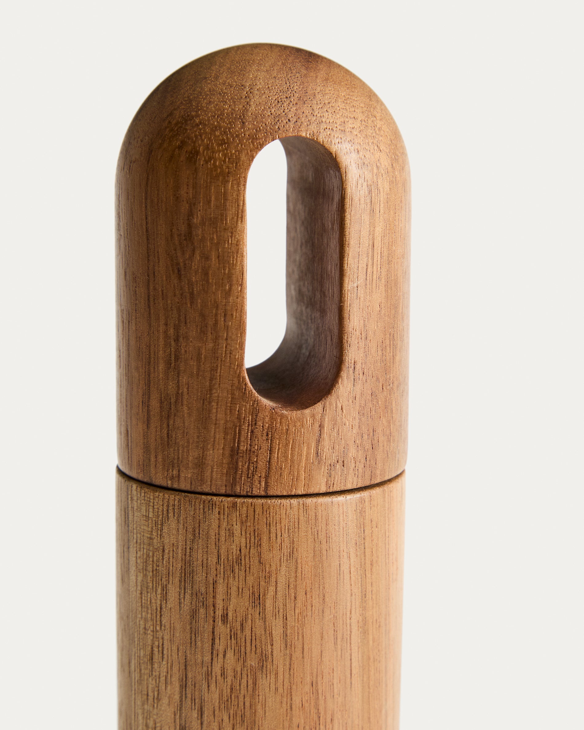 Blera salt and pepper mill in acacia wood 23,2 cm FSC 100% - Detail