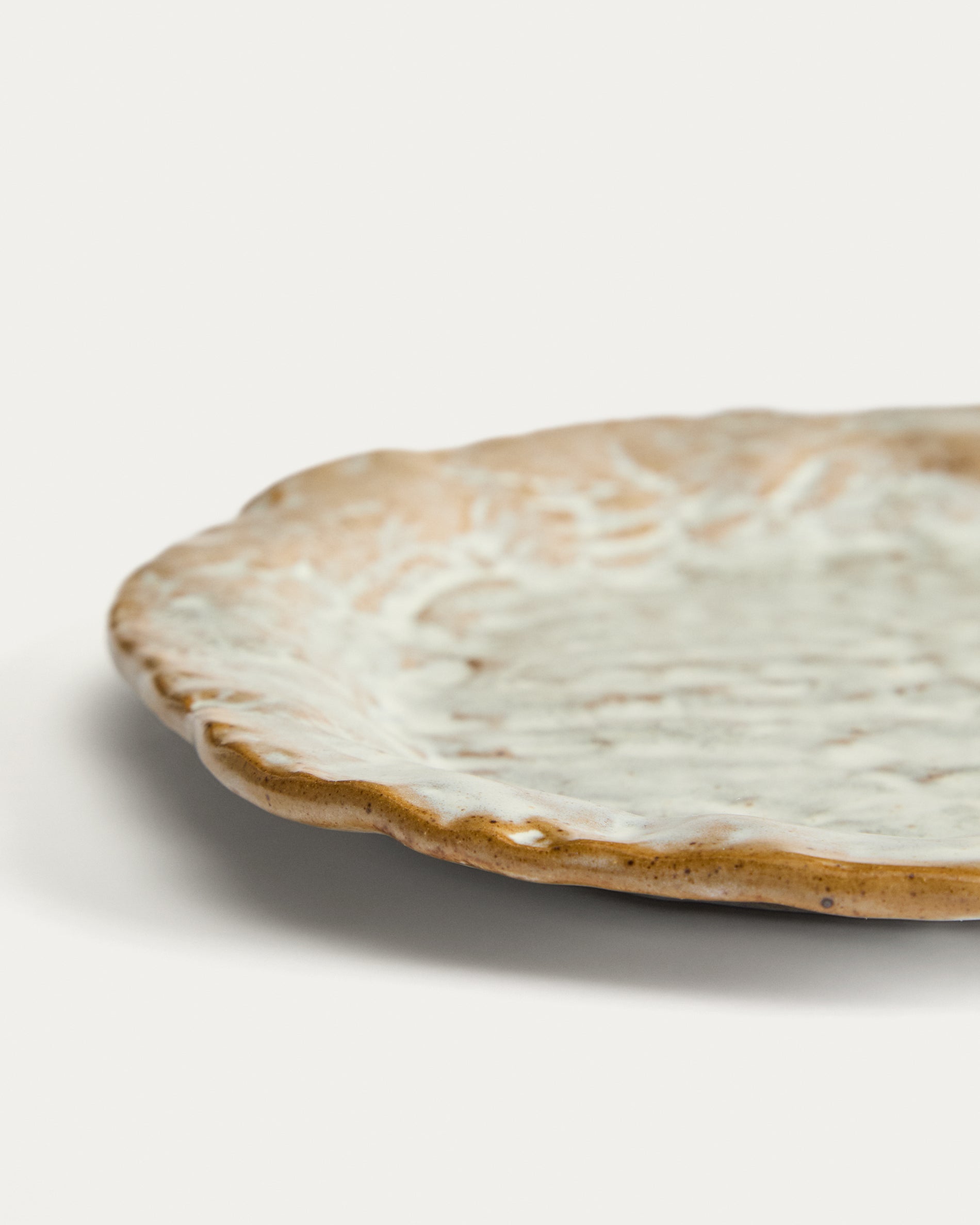 Alenia dessert plate in grey ceramic - Detail