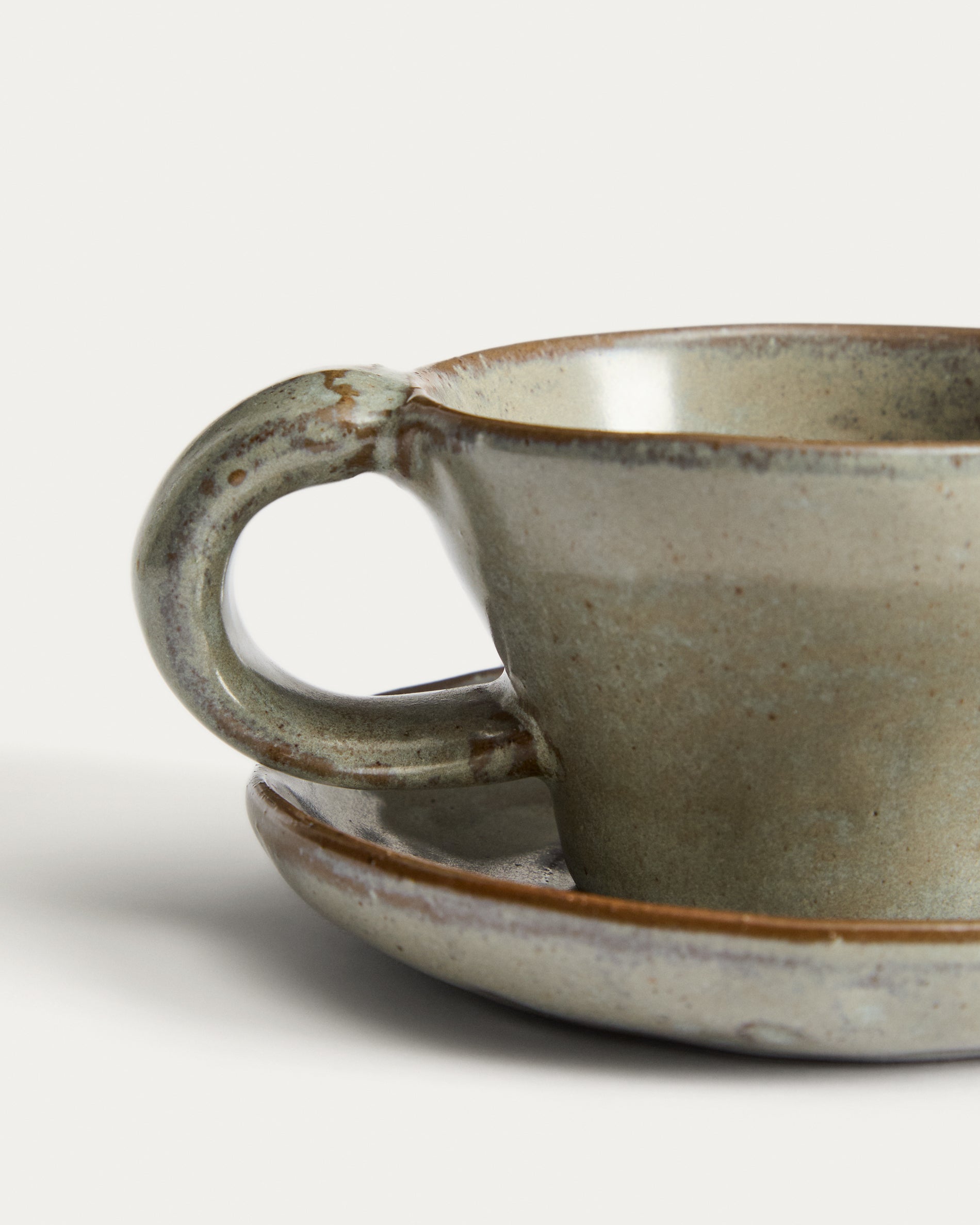 Alenia brown ceramic mug - Detail
