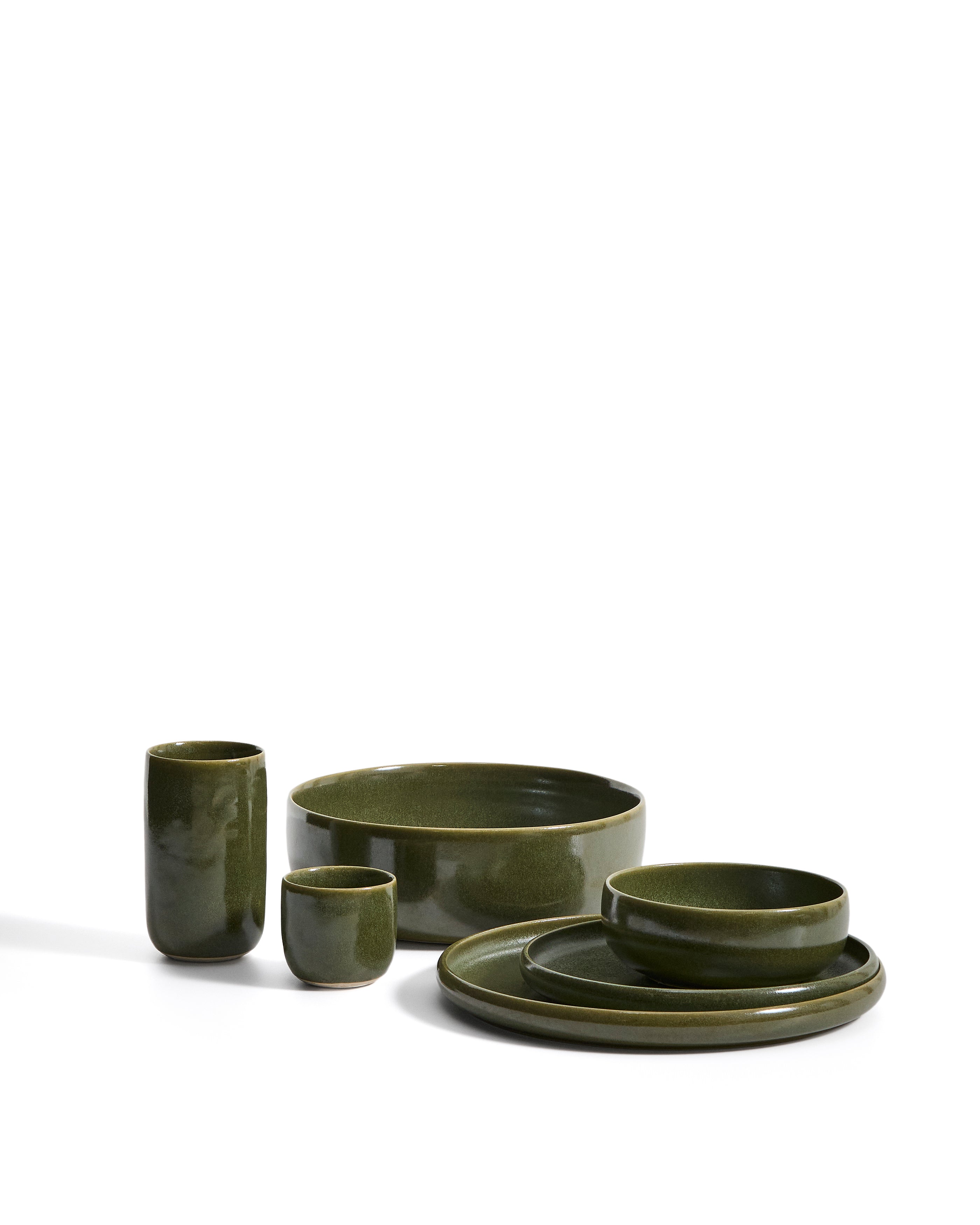 Uilo green ceramic plate - Product Image