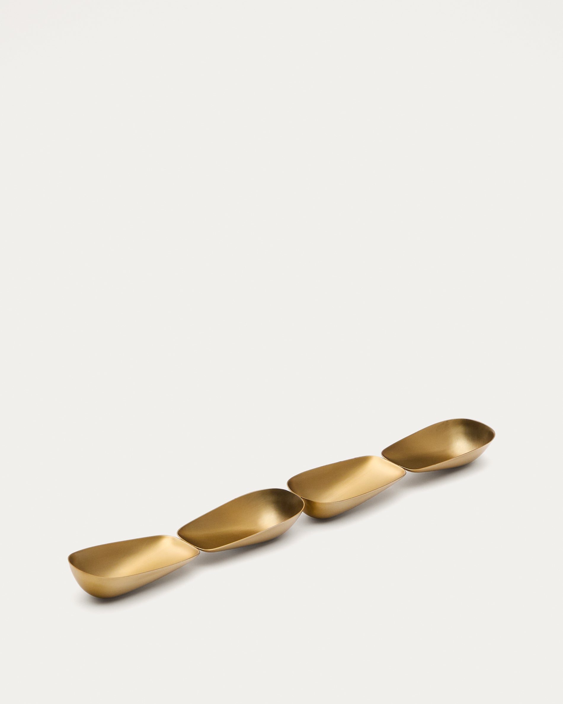 Aruc 4 plates made of gold-coloured stainless steel - Product View