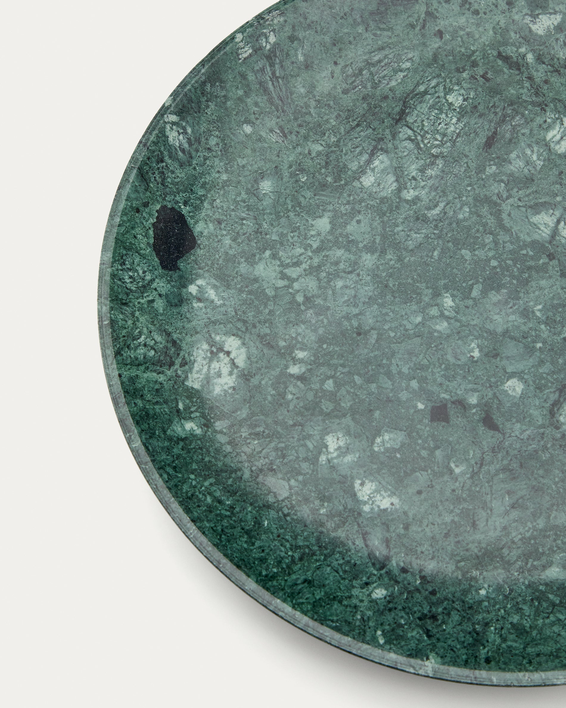 Ecin large, green marble serving plate - Detail