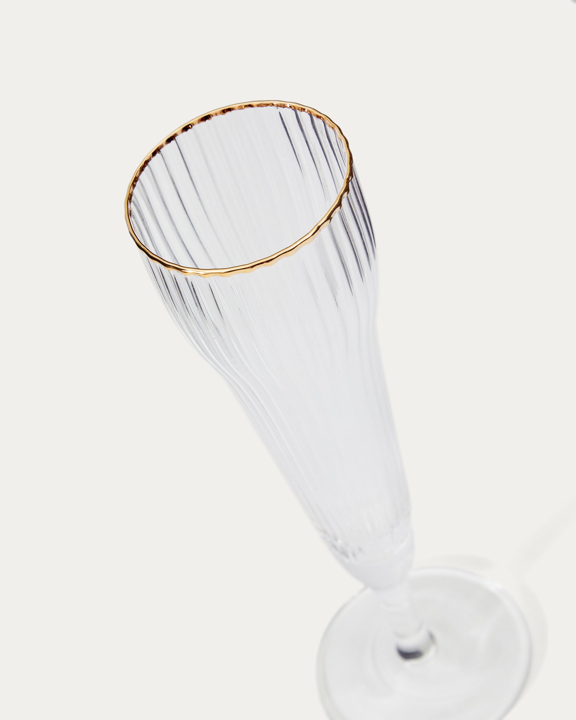 Ayan champagne flute in transparent glass, with a gold feature, 19 cl - Detail