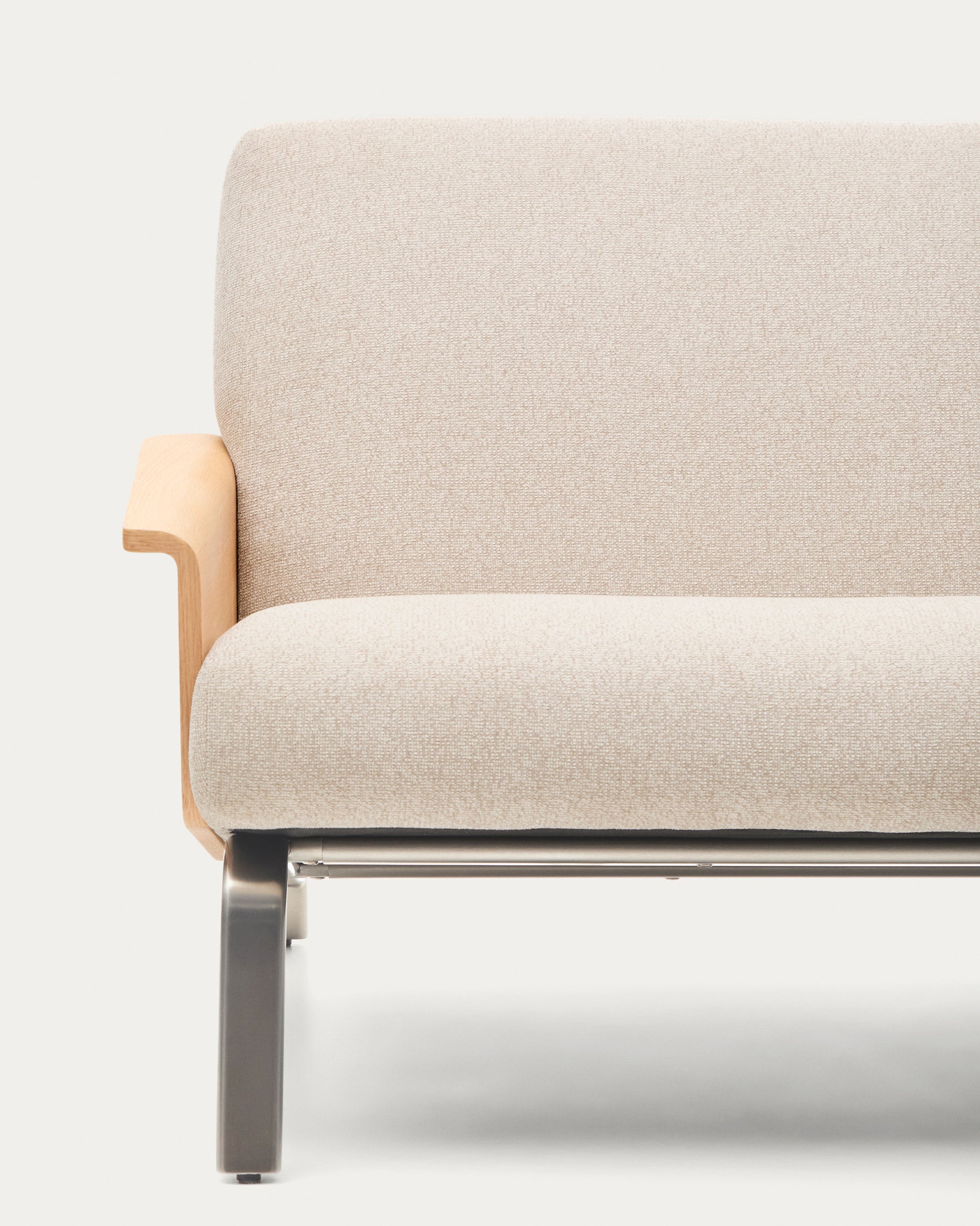 Amsen beige chenille 3-seater sofa in oak plywood with brushed stainless steel legs 190cm - Detail