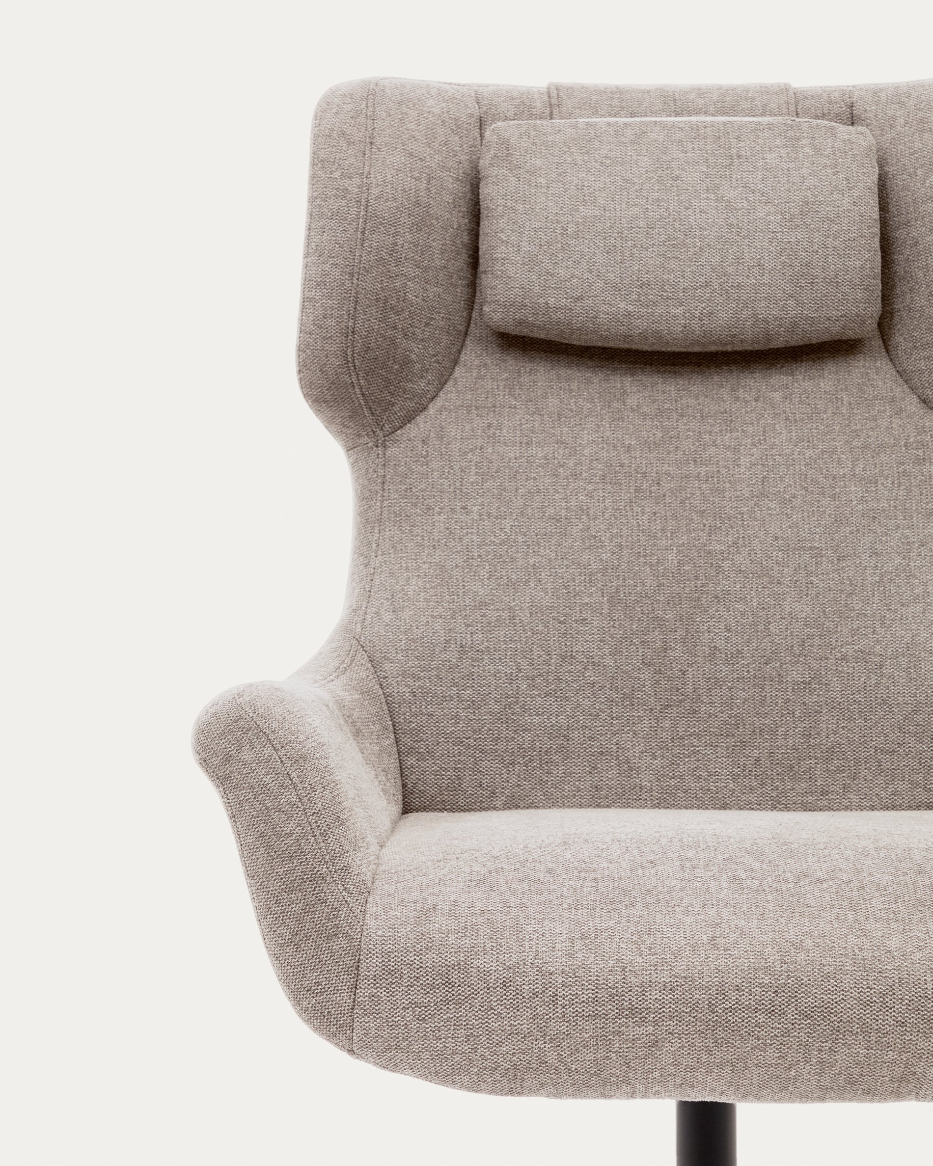 Zalina swivel armchair in beige chenille and steel with black finish FSC 100% - Detail