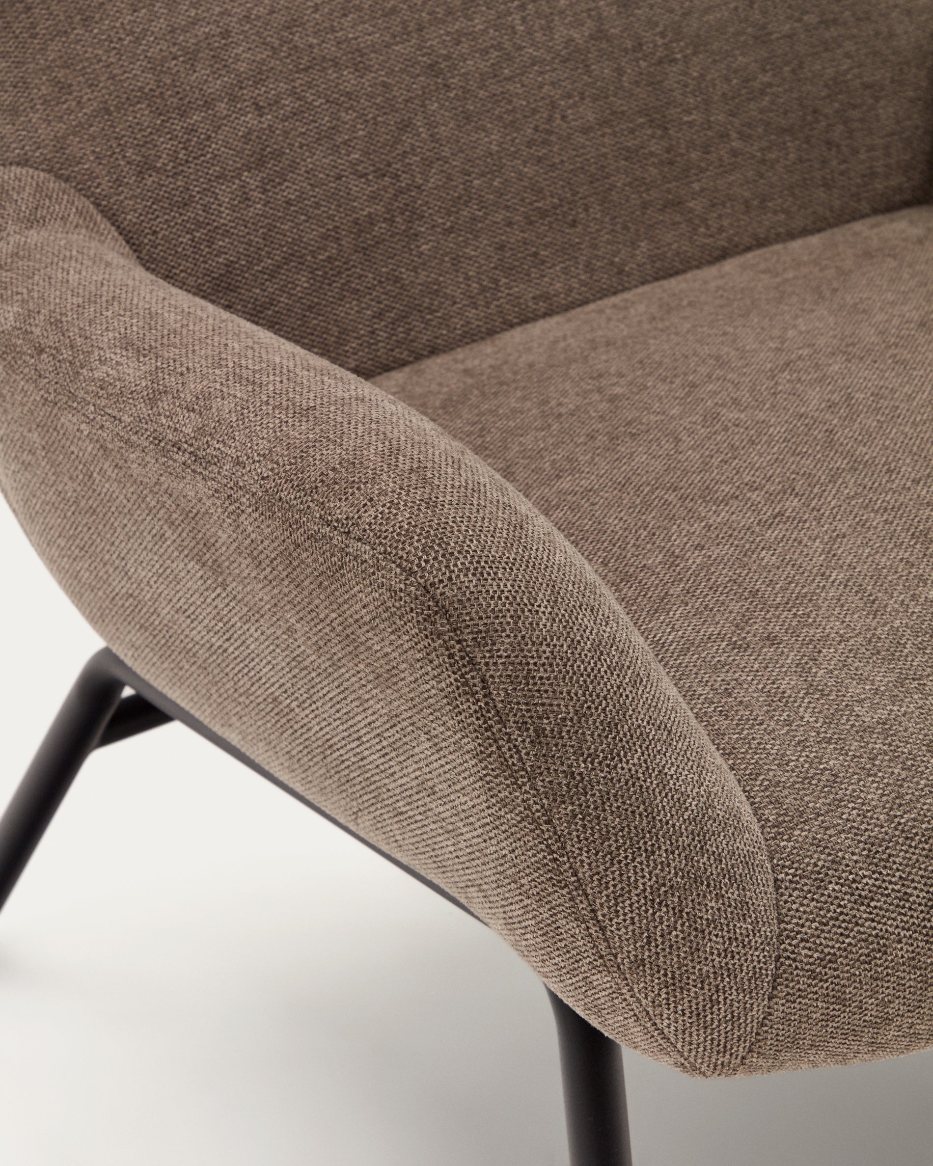 Belina chenille armchair in light brown and steel with black finish FSC 100% - Detail