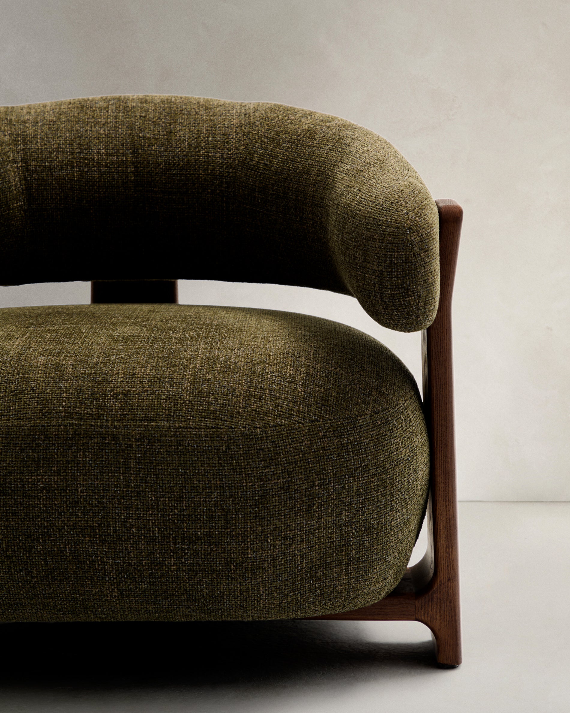 Granite green chenille armchair with solid ash wood legs in a walnut finish FSC 100% - Detail