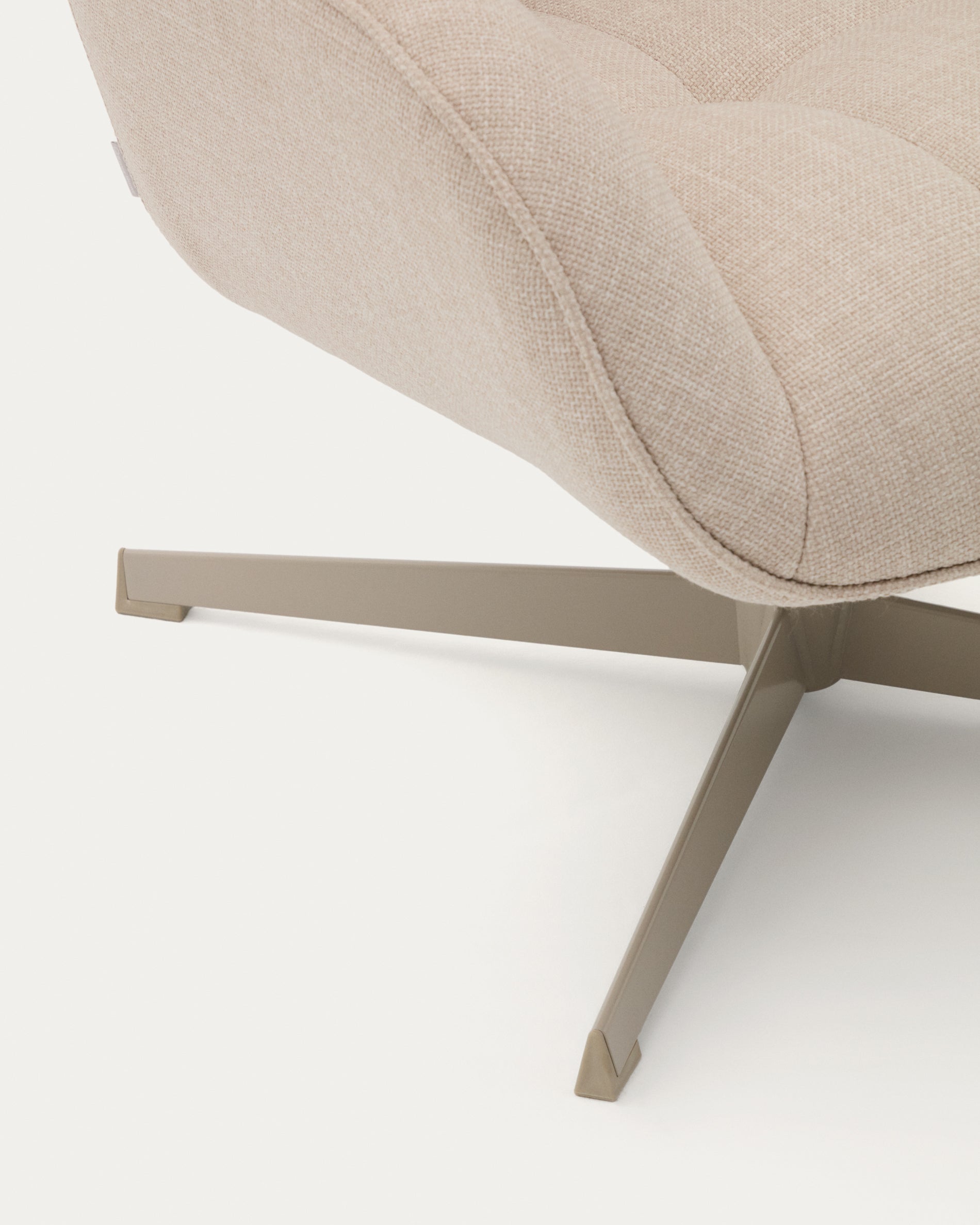 Jaspe beige swivel armchair with grey-finished metal, FSC 100% - Detail