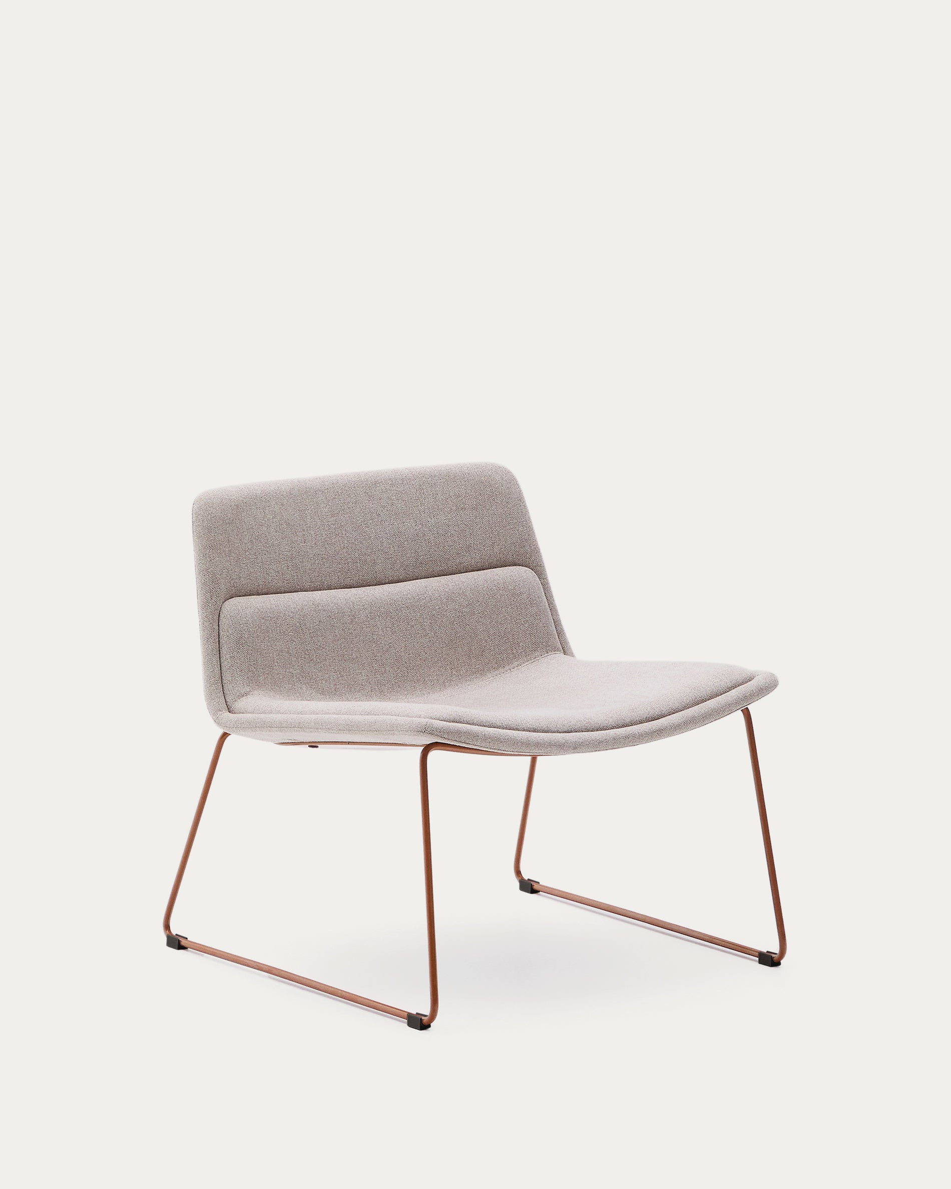 Zahara beige armchair with steel legs and FSC 100% terracotta finish - Product View