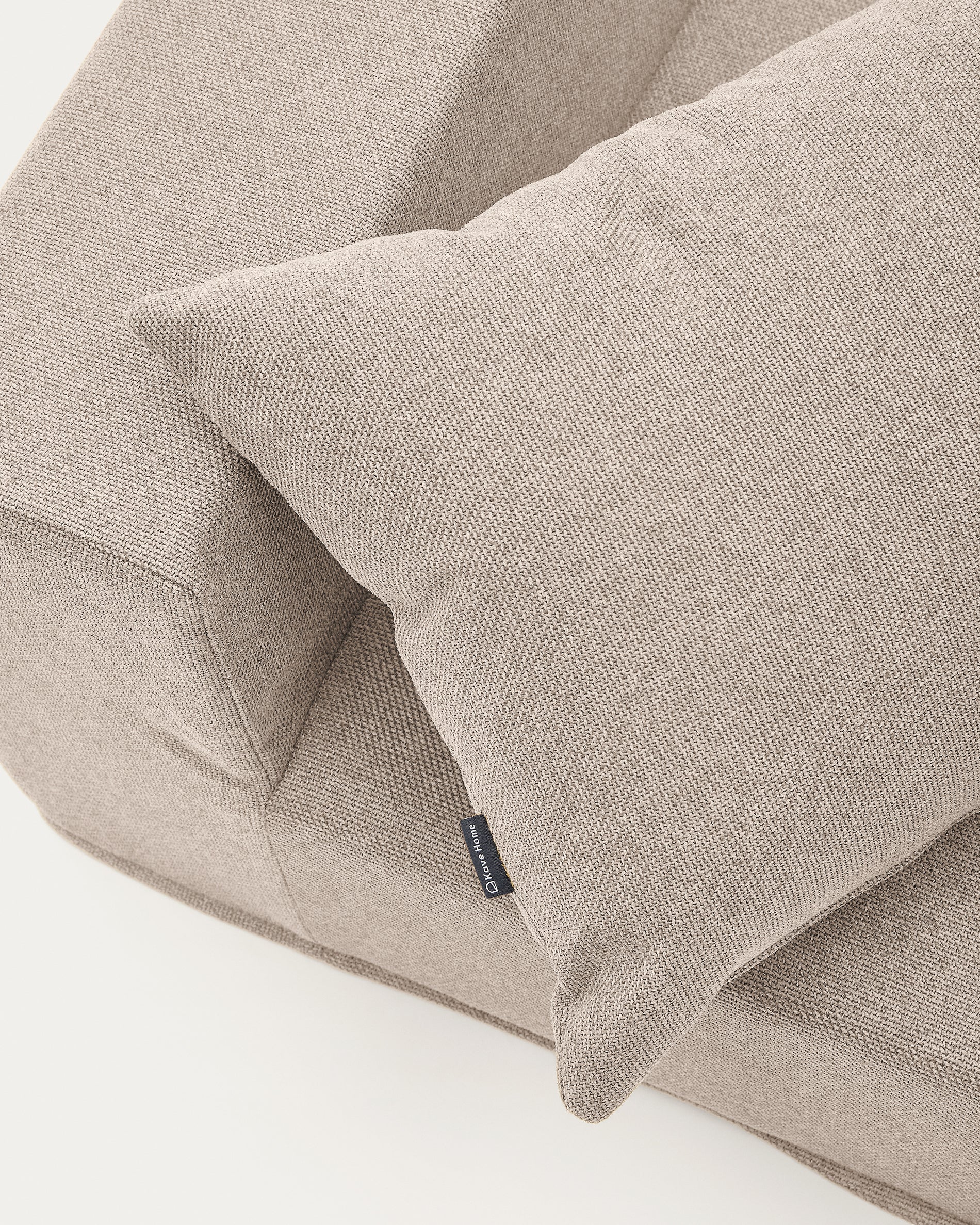 Arty beige, convertible pouffe/bed 70 x 89 (200) cm - Detail