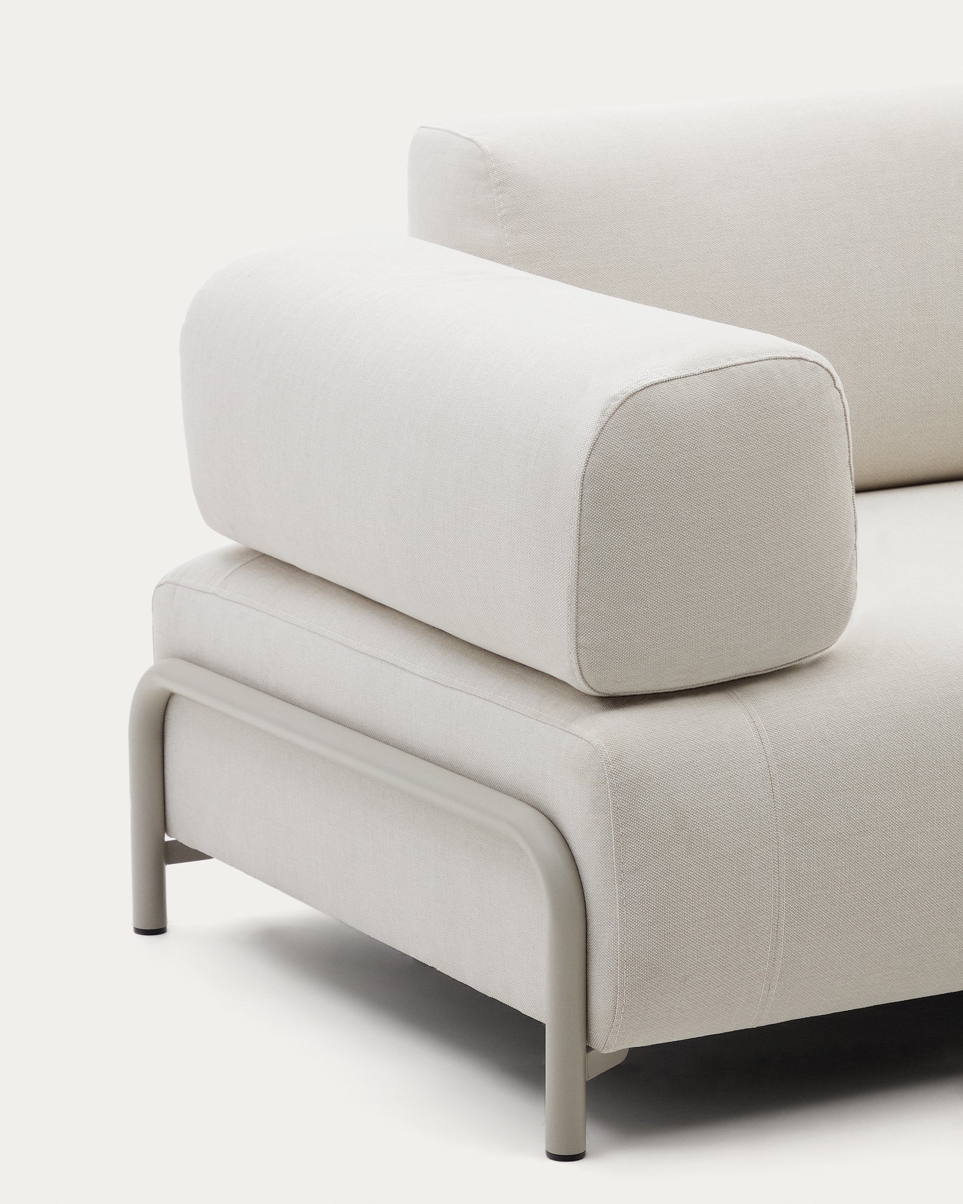 Compo beige chenille arm - Product View