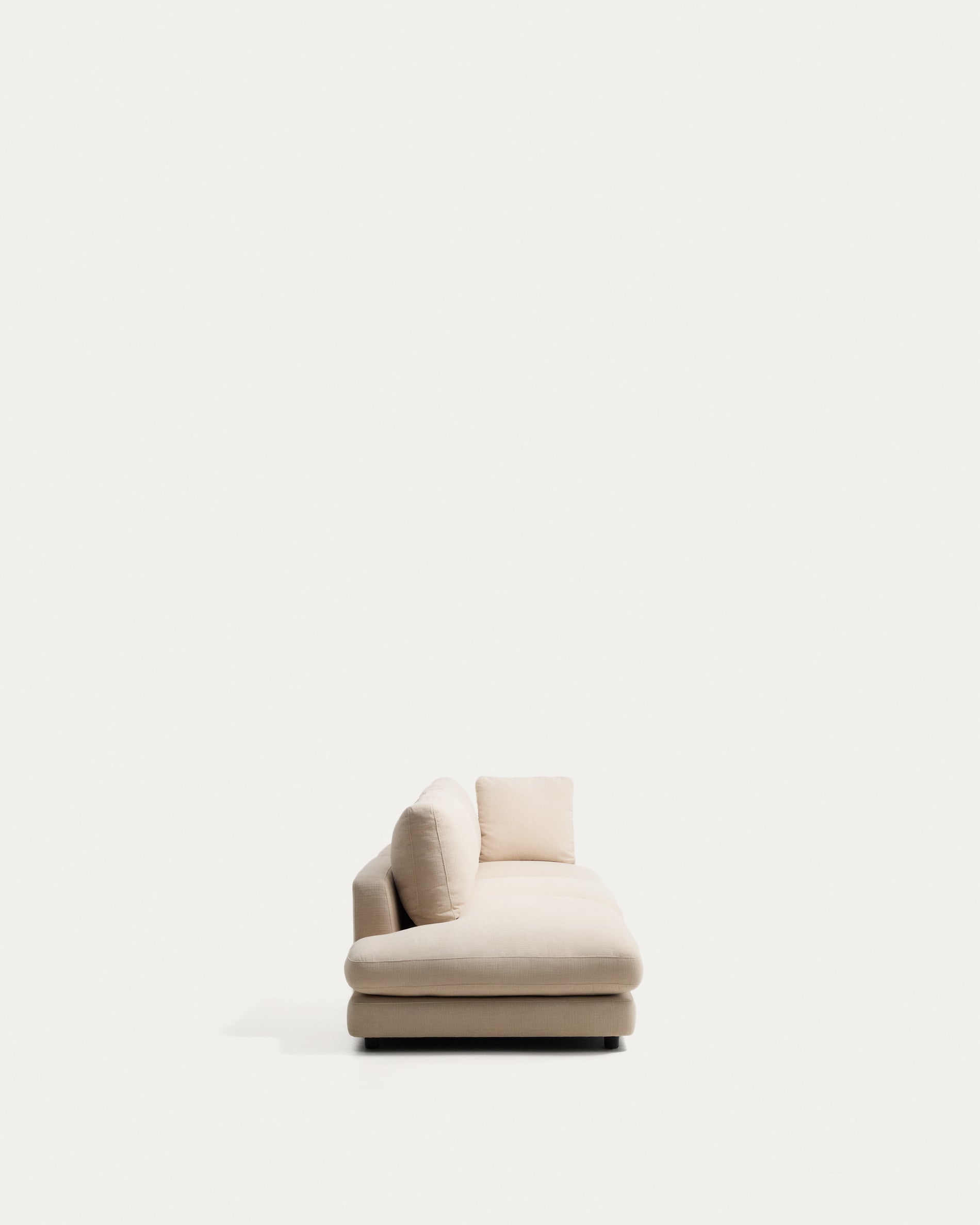 S82132UN12_1V03