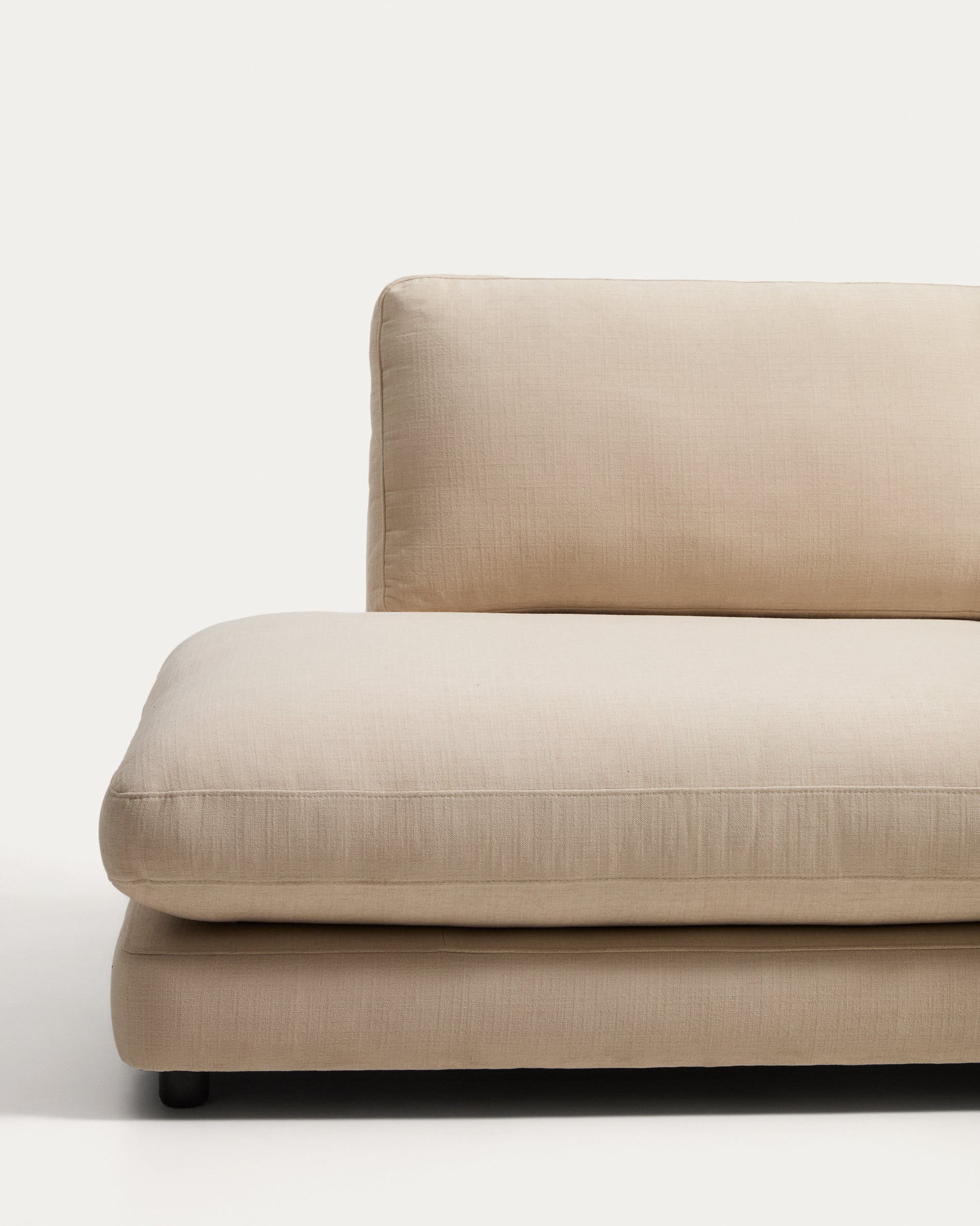 S82134UN12_1D01