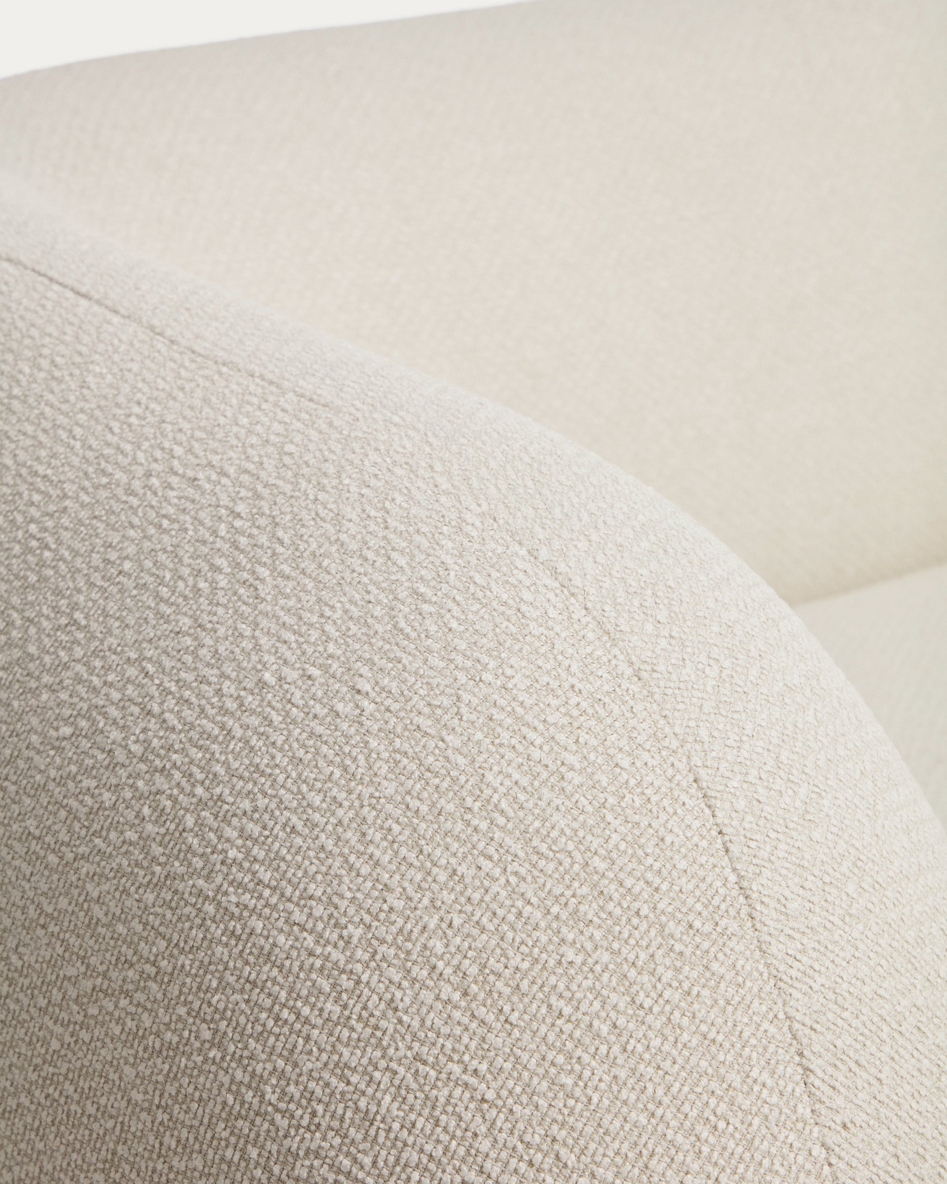 Martina ecru chenille 3-seater sofa 246 cm FSC Mix Credit - Detail