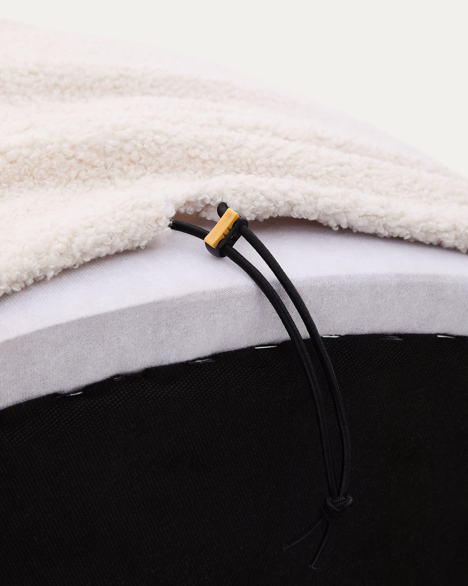 Kaeli footrest with removable cover in ecru bouclé Ø 43 cm
