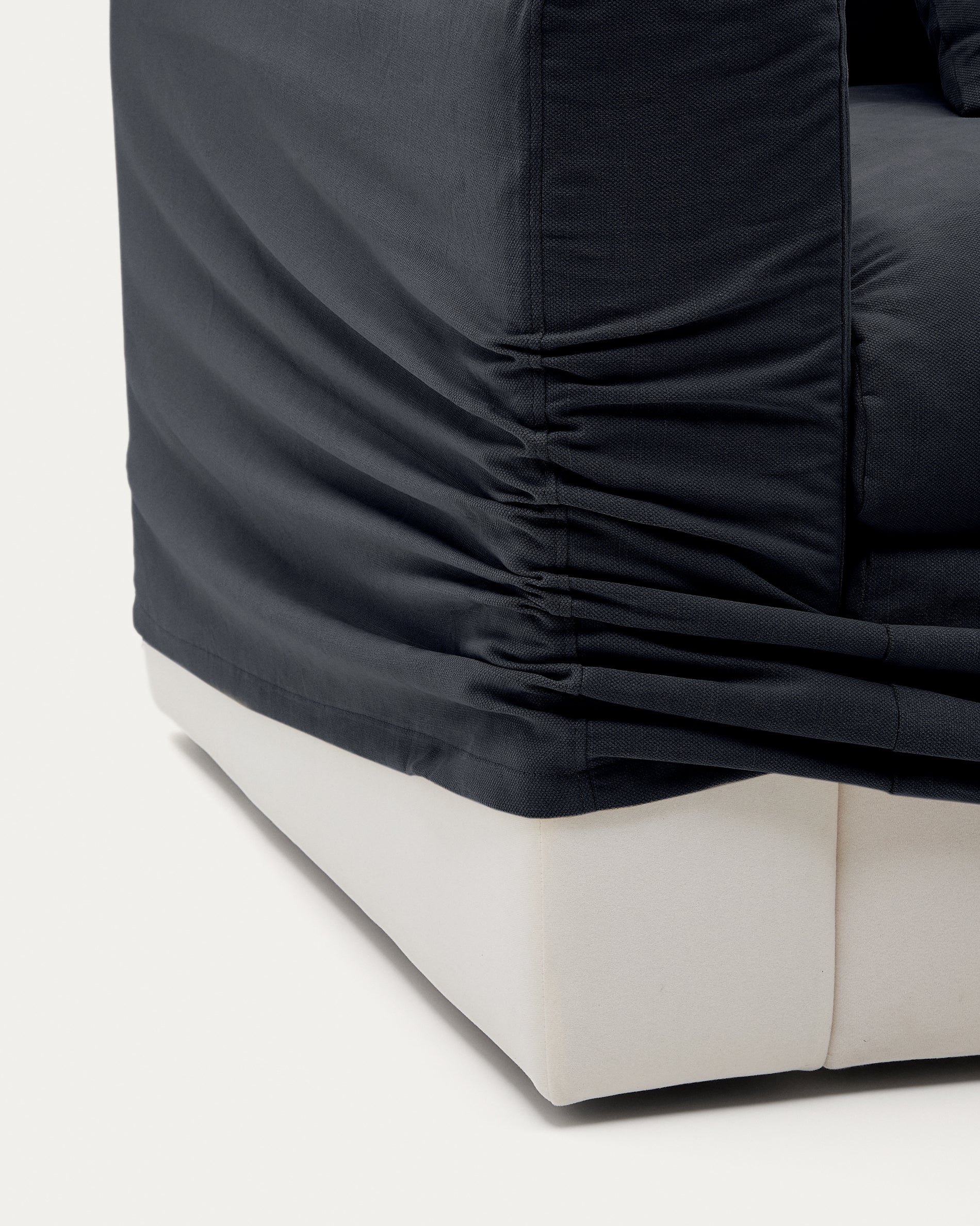 Nora three-seater sofa with removable cover and anthracite gray linen and cotton cushions, 240 cm