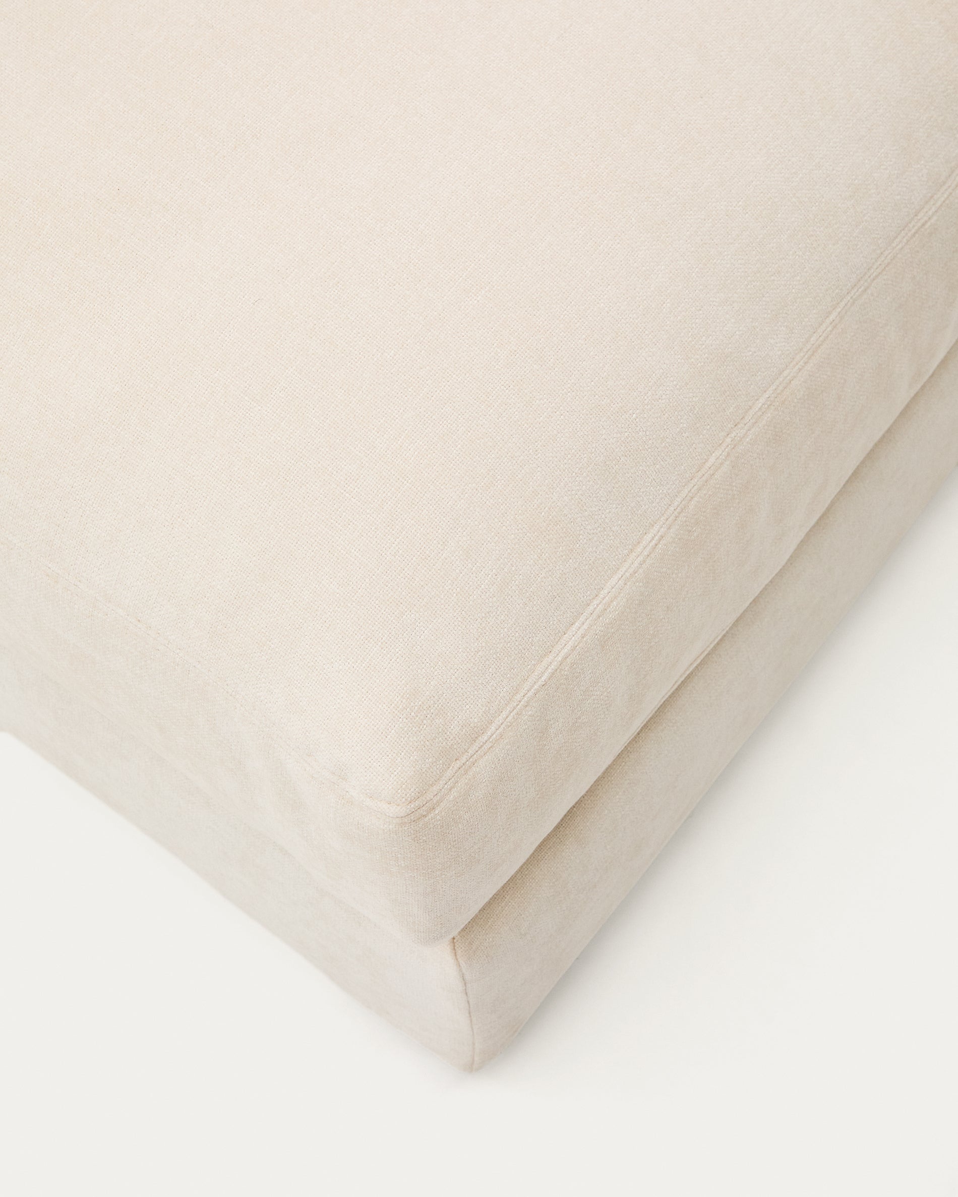 Alea ecru chenille footrest with removable cover 90 x 90cm - Detail