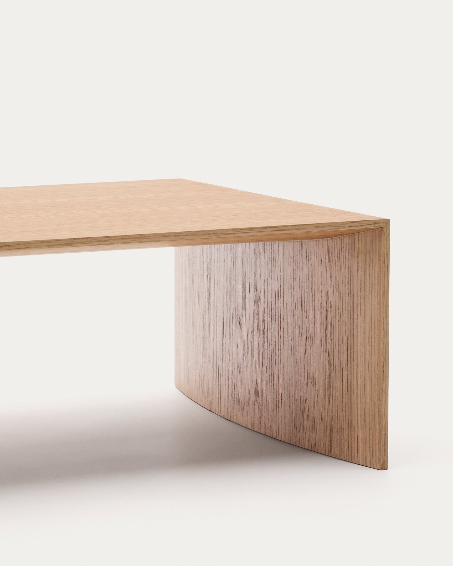 Litto oak veneer coffee table FSC Mix Credit, 140 x 70 cm - Detail