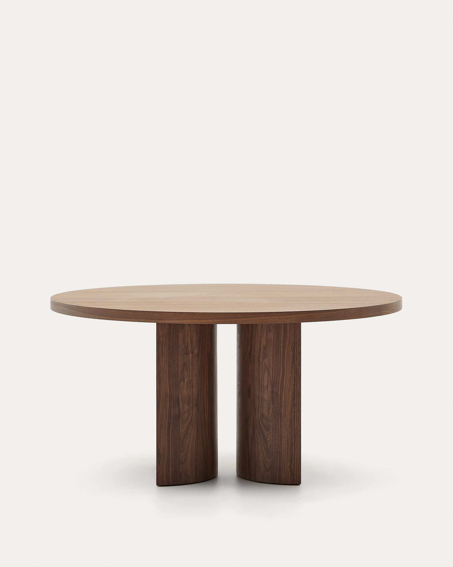 Nealy round table with a walnut veneer in a dark finish, Ø 150 cm - Product View