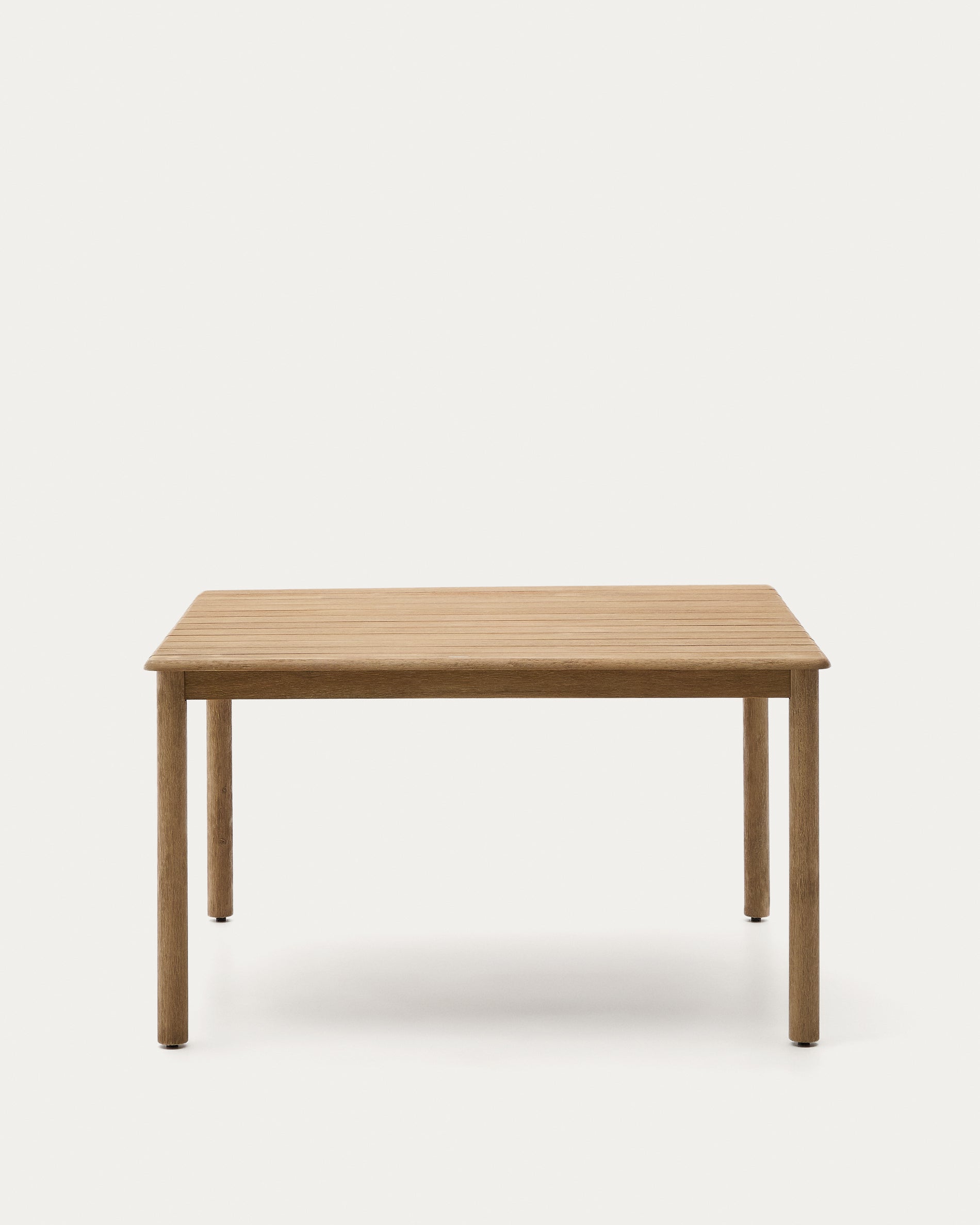 Sori table in FSC 100% solid acacia wood 135 x 135cm - Product View