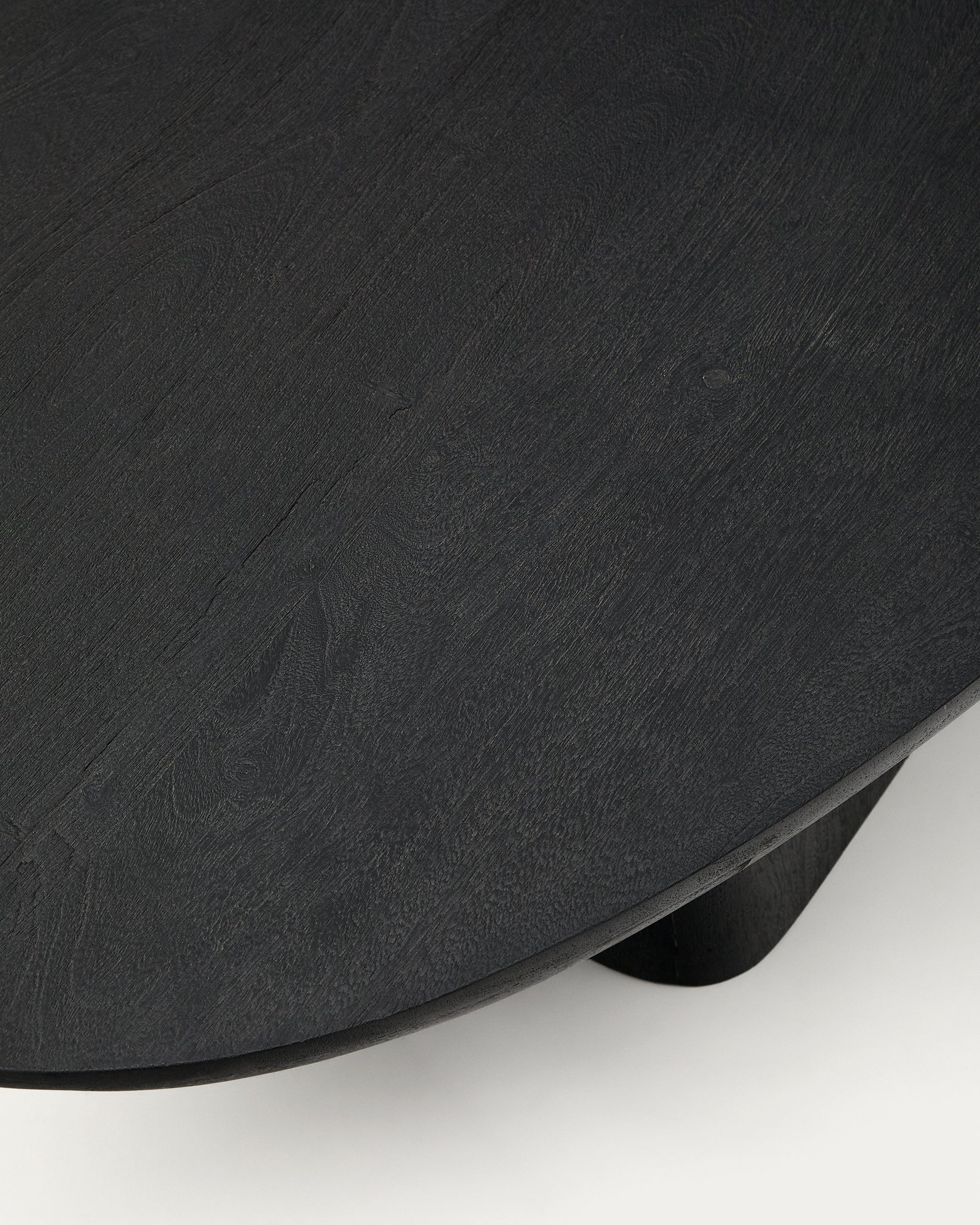 Ovak coffee table in solid acacia wood with black finish FSC 100% 140 x 70cm - Detail