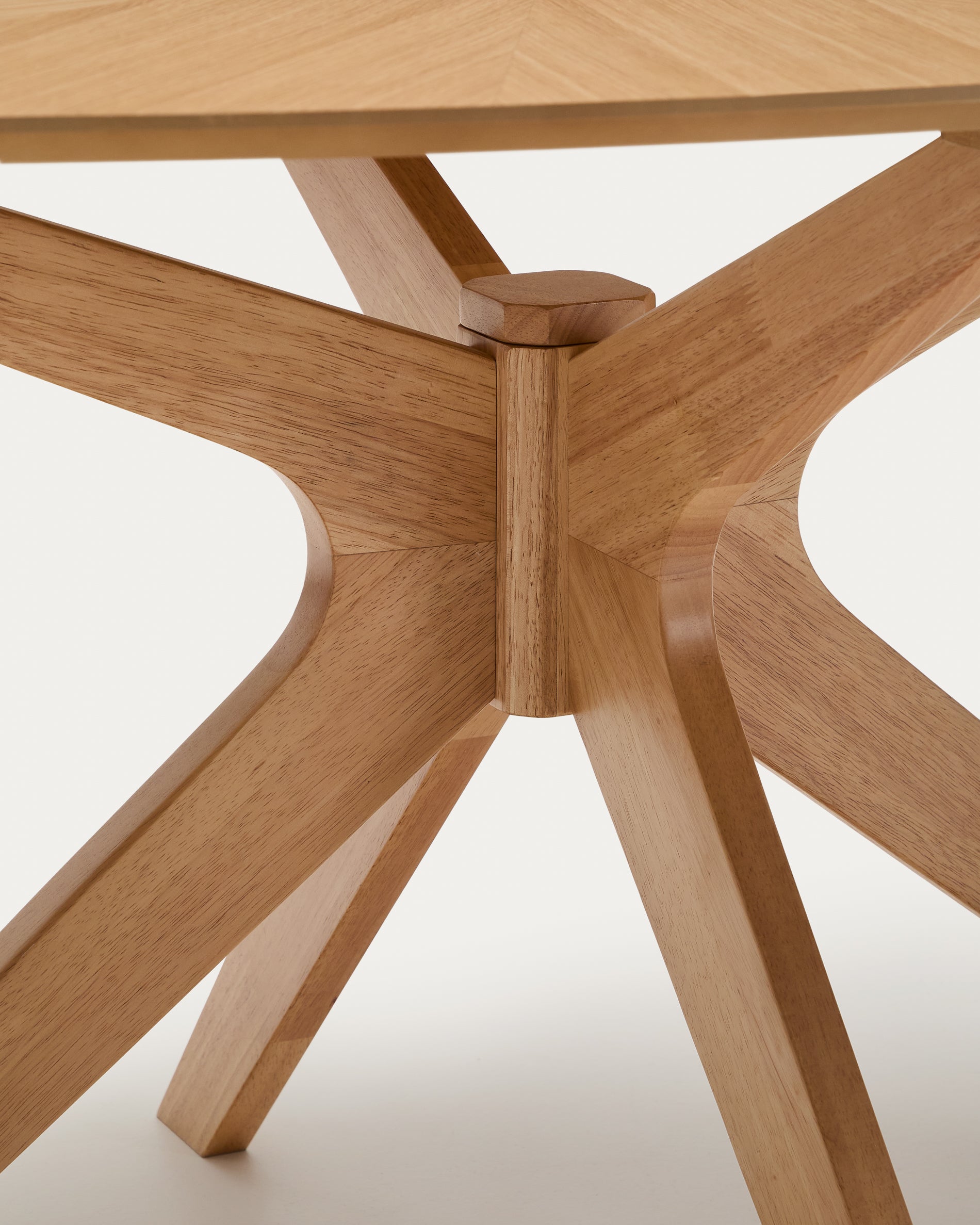 Naanim table in oak veneer, 180 x 110 cm - Detail
