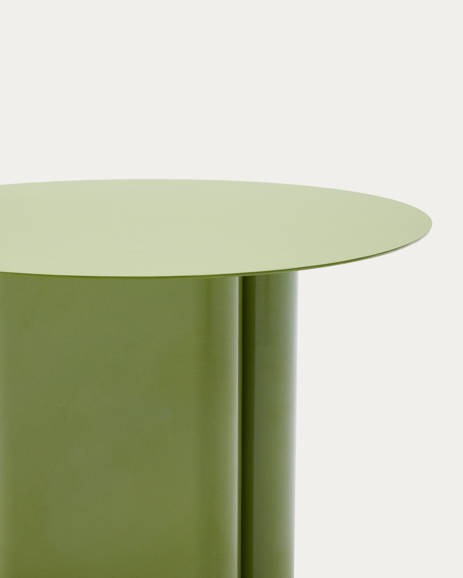 Arvin green iron side table Ø 55cm - Detail