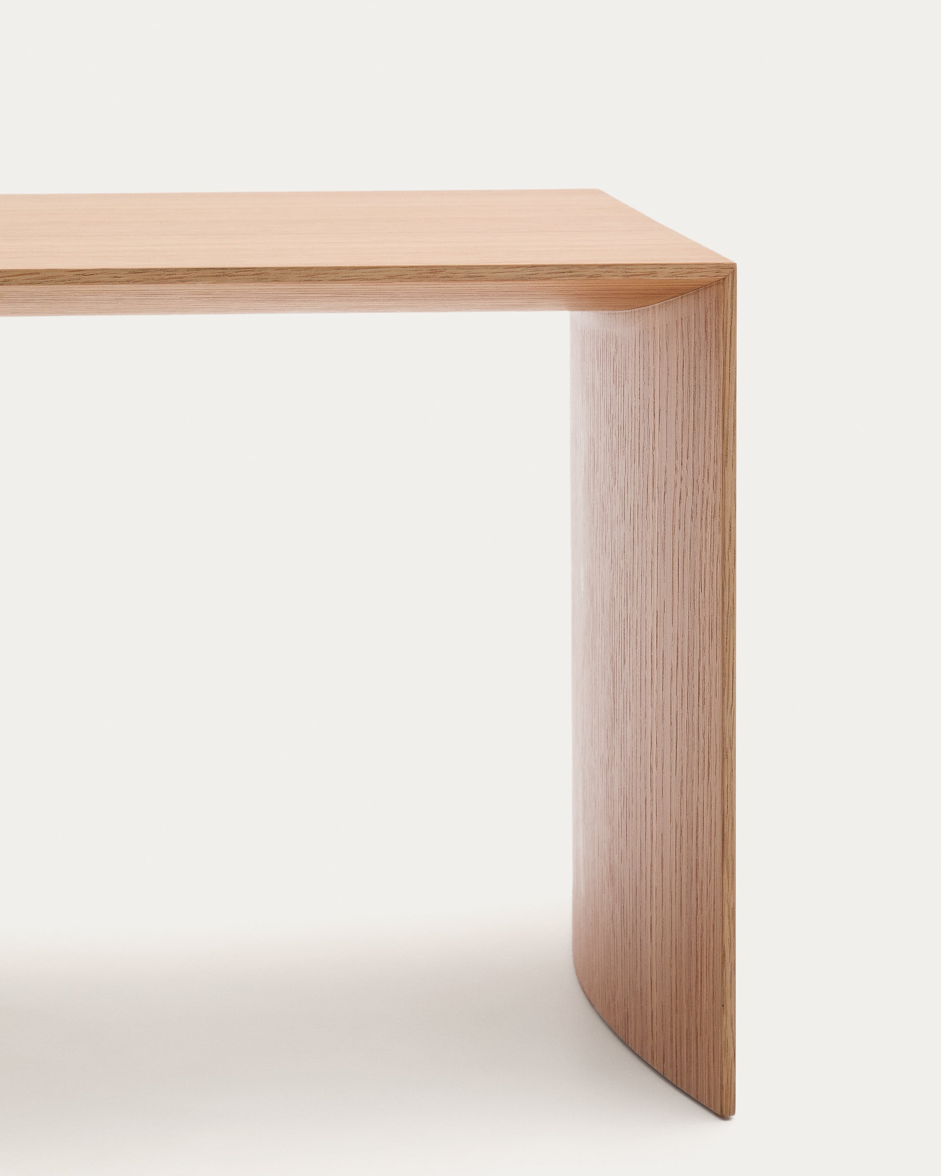 Litto oak veneer side table, 55 x 40 cm - Detail