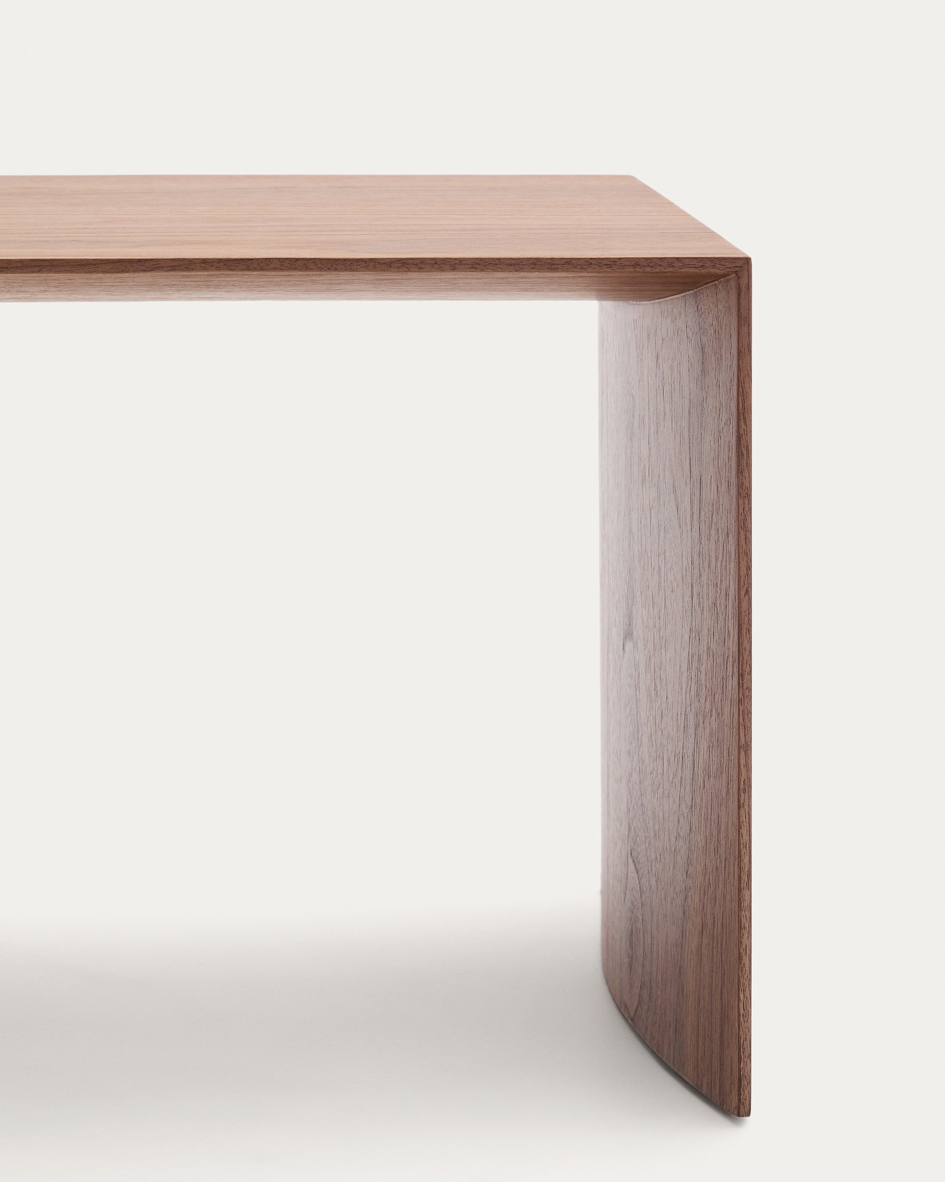 Litto walnut veneer side table, 55 x 40 cm - Detail