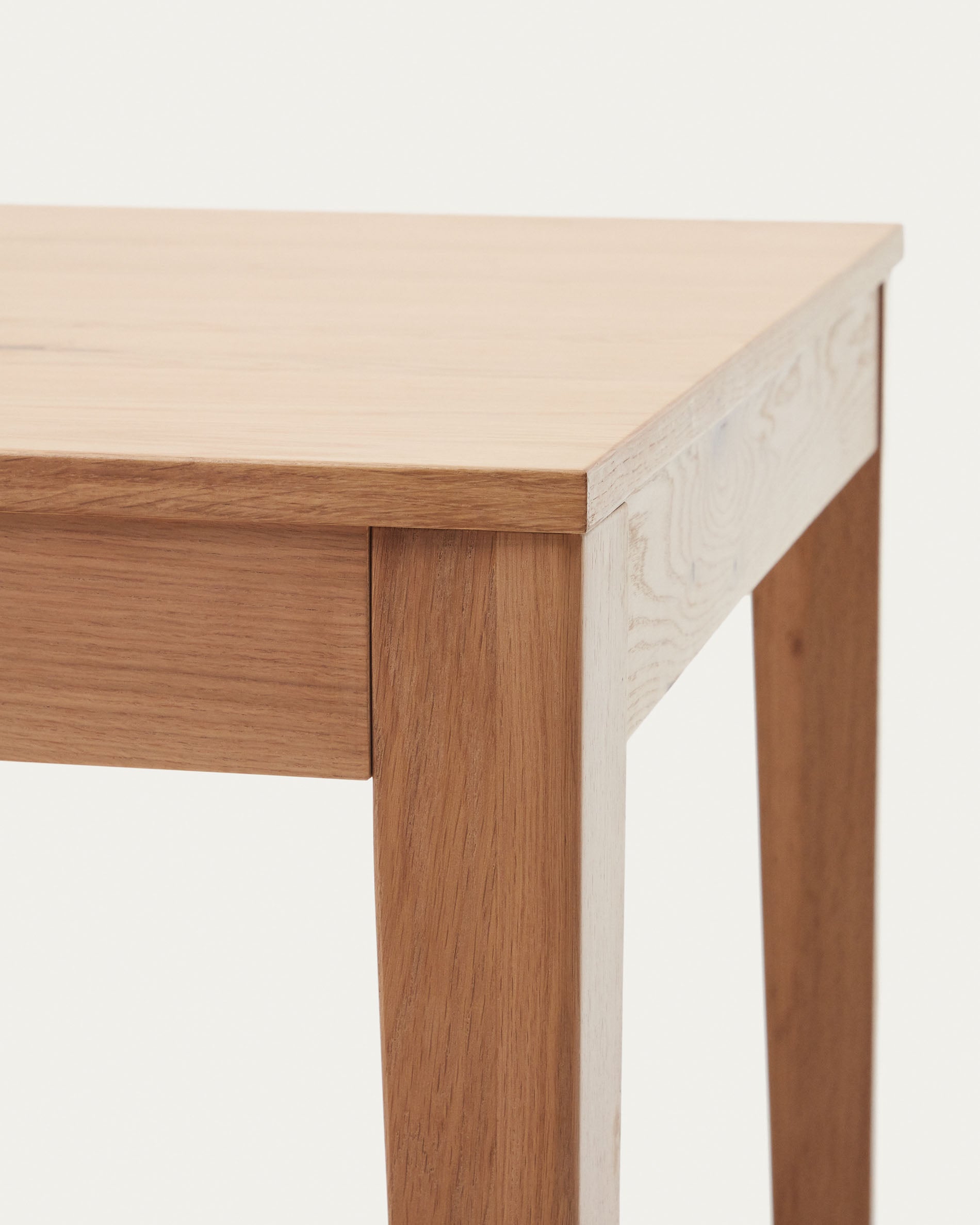 Yain extendable table with oak veneer and solid oak, 160 (220) x 80 cm - Detail