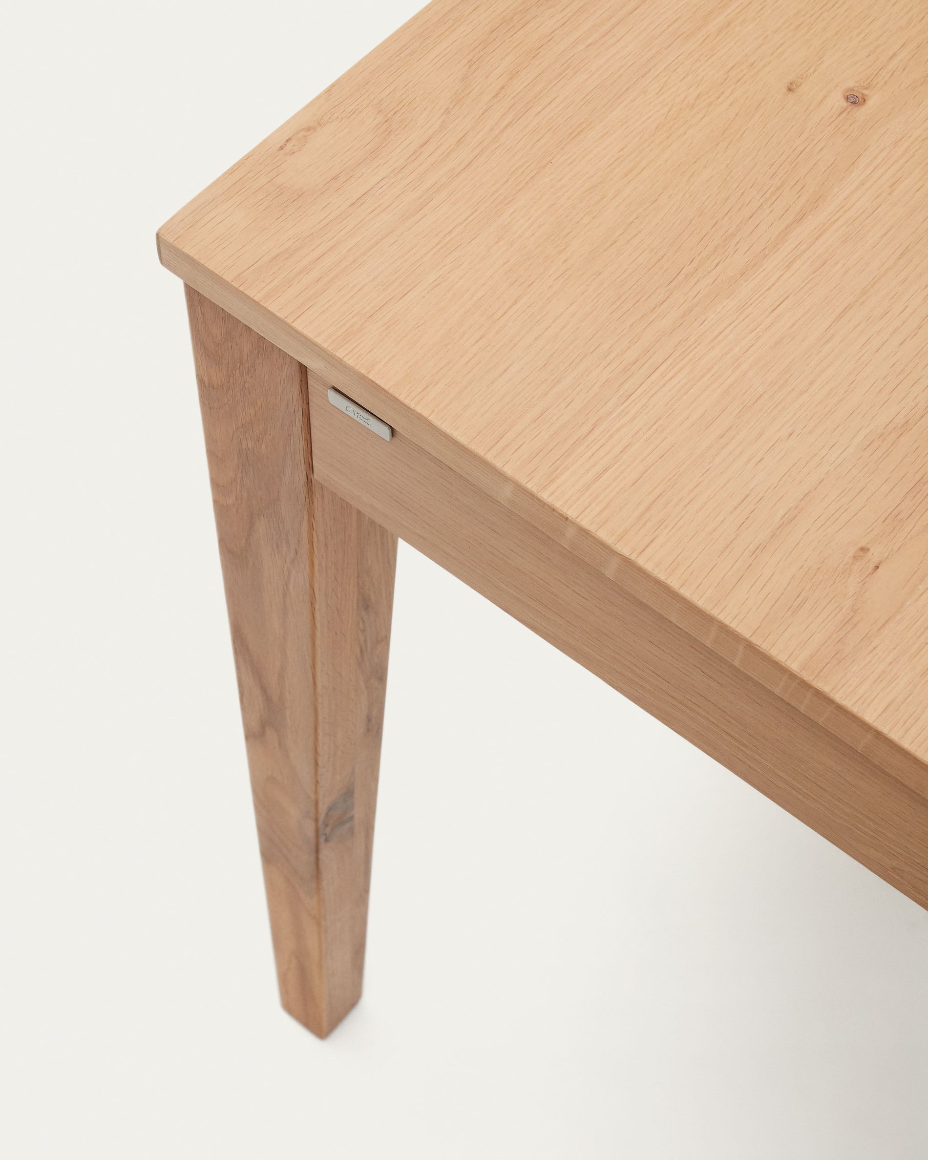 Yain extendable table with oak veneer and solid oak, 160 (220) x 80 cm - Detail