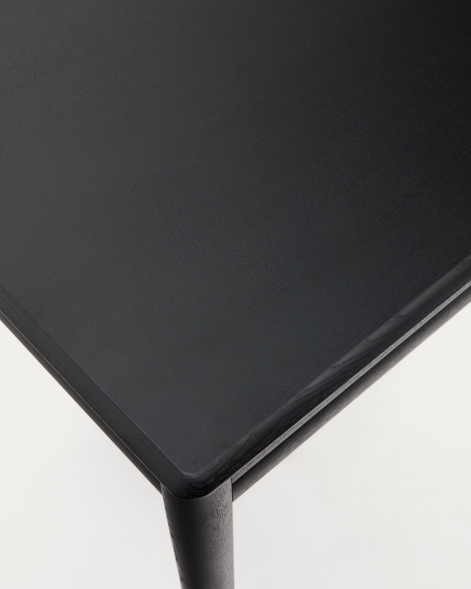 Lenon extending table in black oak veneer and solid oak 200(280)x90cm FSC Mix Credit - Detail