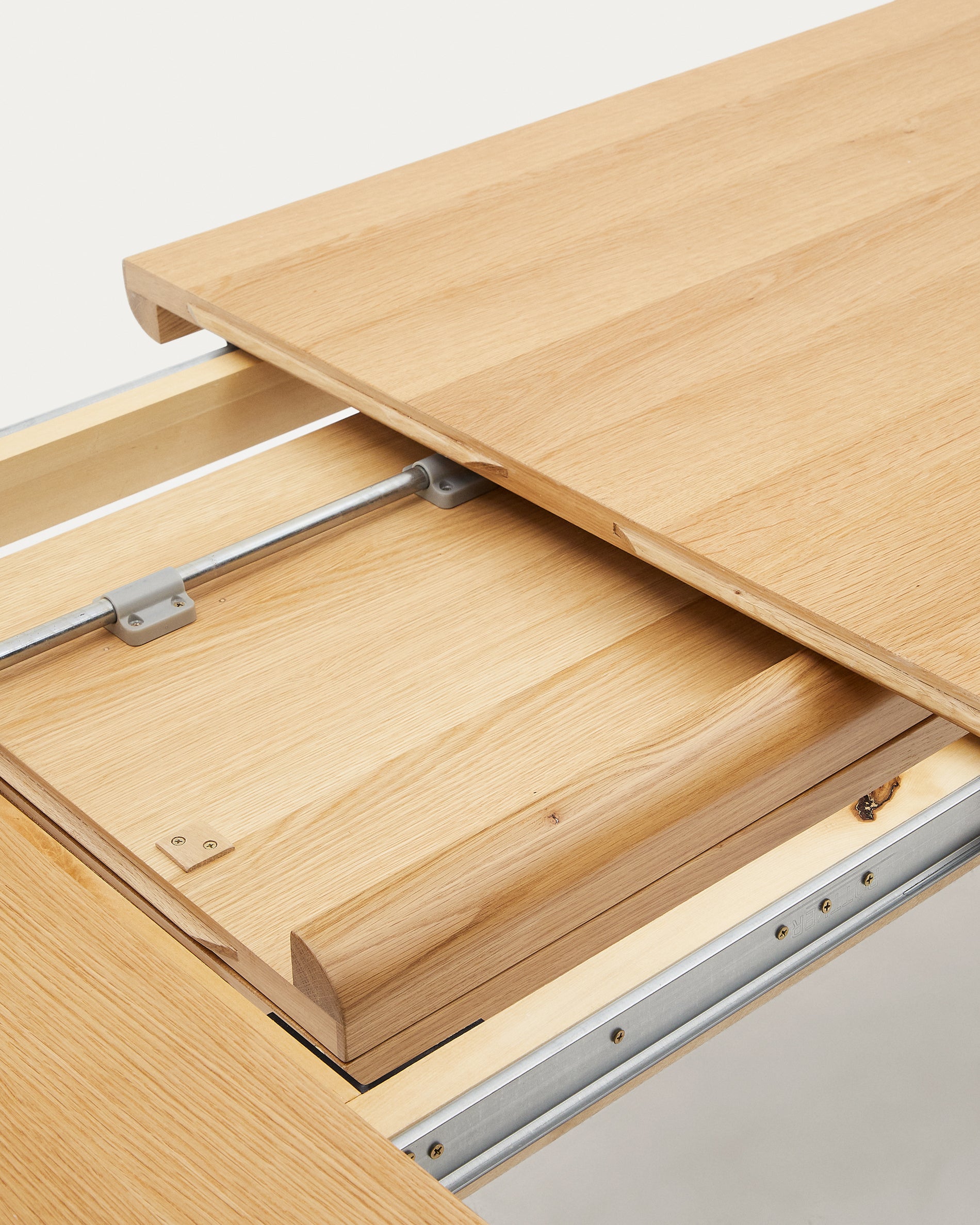 Jondal extendable table made of solid wood and oak veneer, 240 (320) cm x 100 cm FSC 100% - Detail