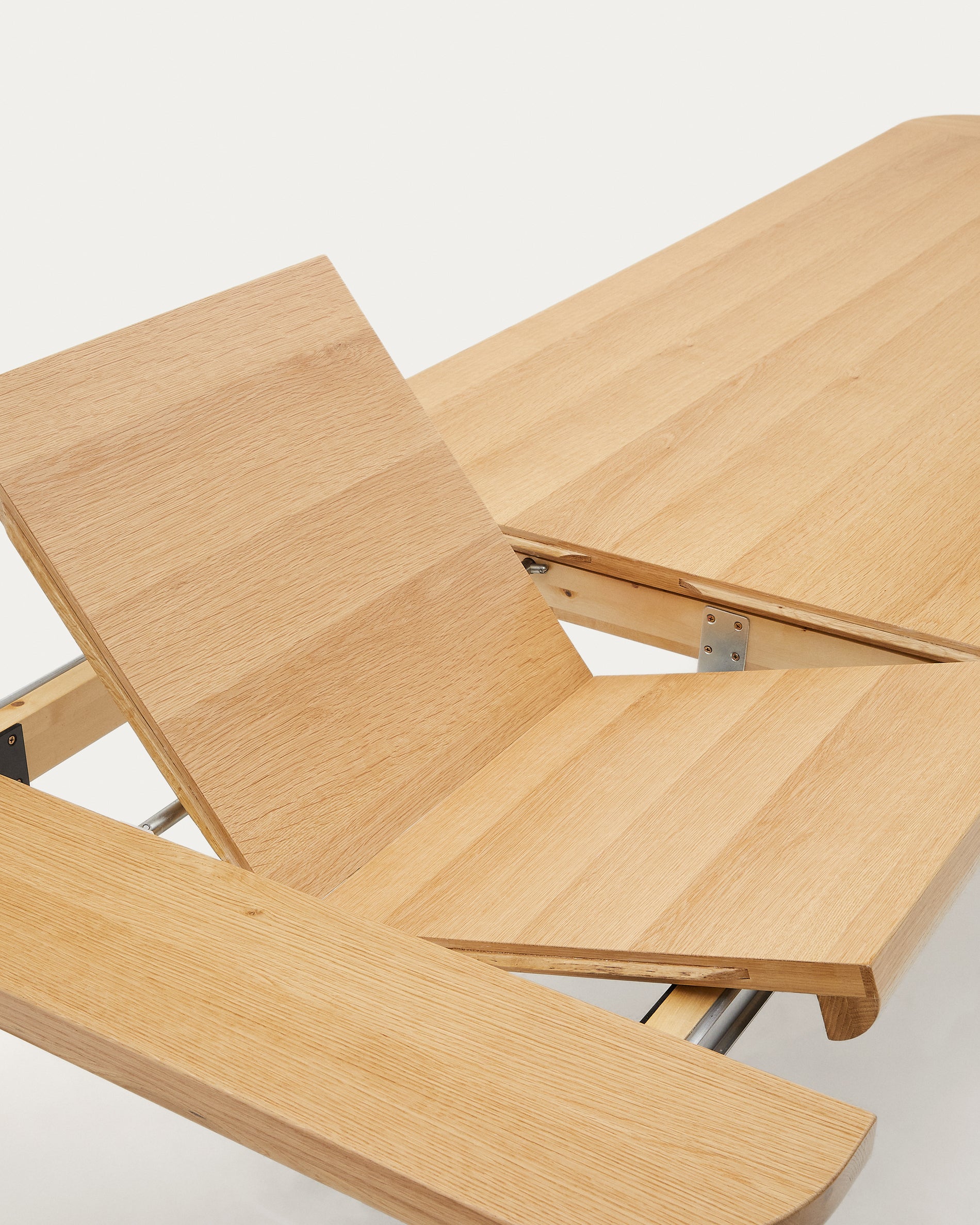 Jondal extendable table made of solid wood and oak veneer, 240 (320) cm x 100 cm FSC 100% - Detail