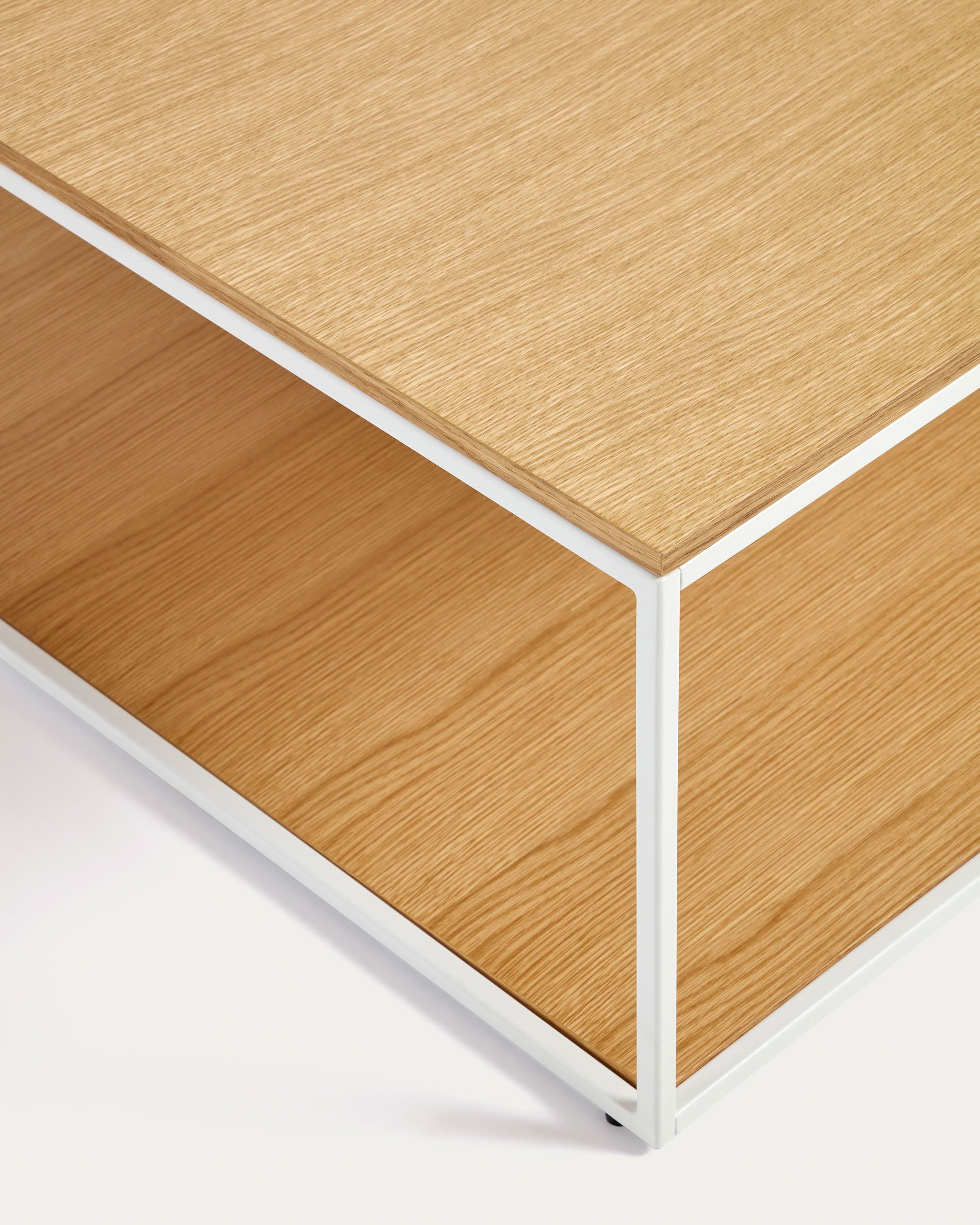 Yoana coffee table with oak veneer table top and base, white metal structure, 80 x 80 cm - Detail