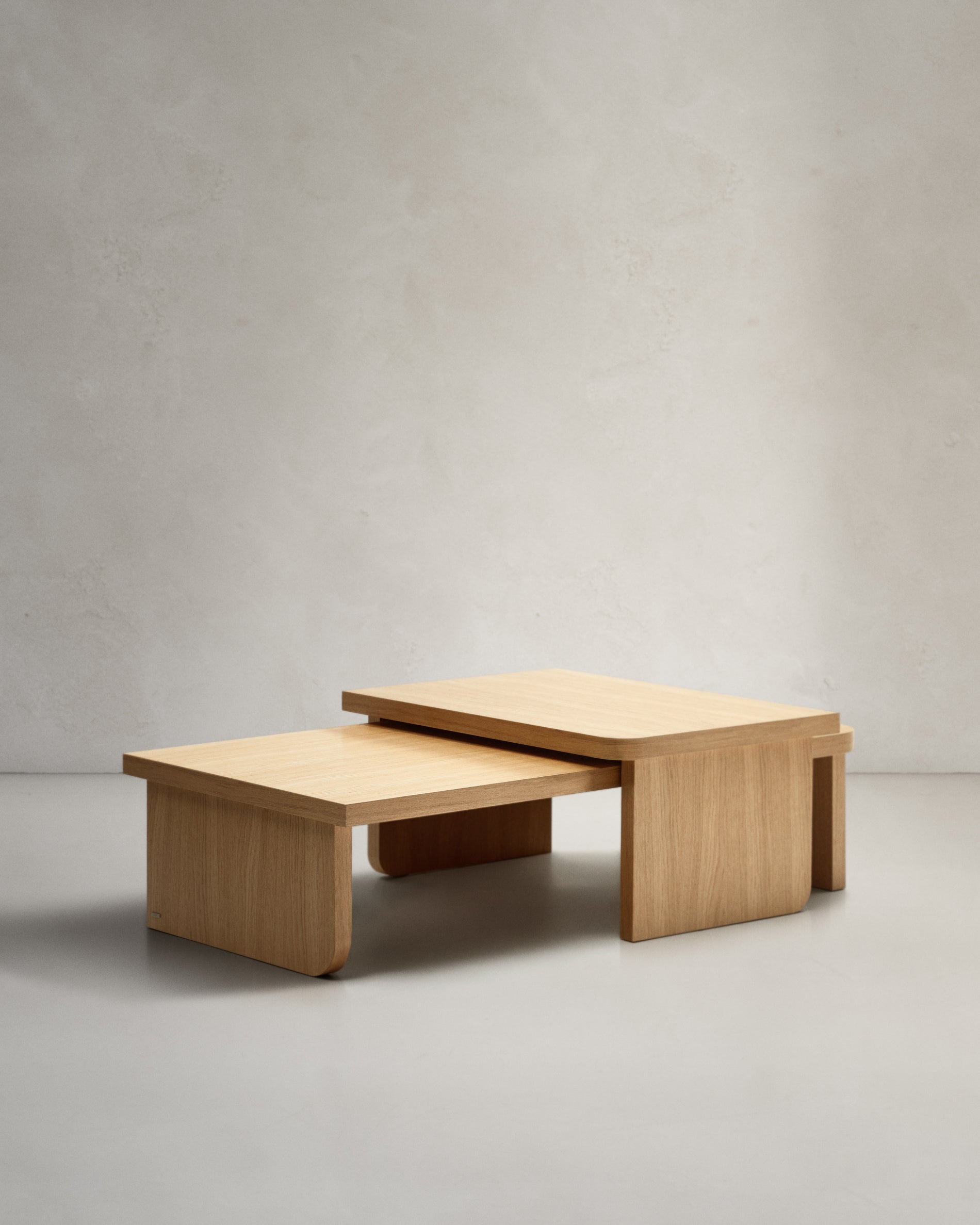 Oaq set of 2 coffee tables in oak wood veneer with natural finish FSC Mix Credit - Product View