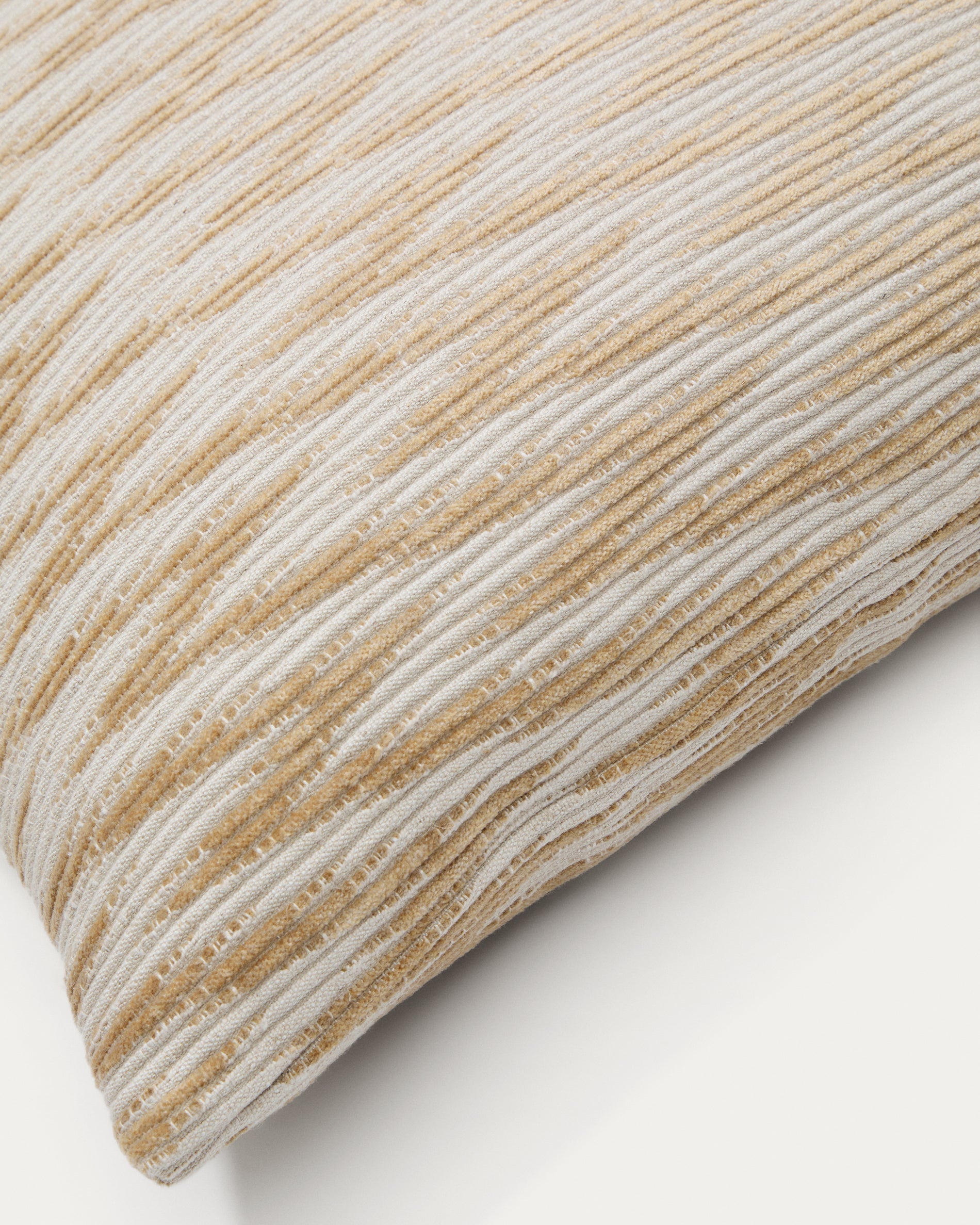 Sigato beige and ecru viscose and cotton, 45 x 45 cm - Detail