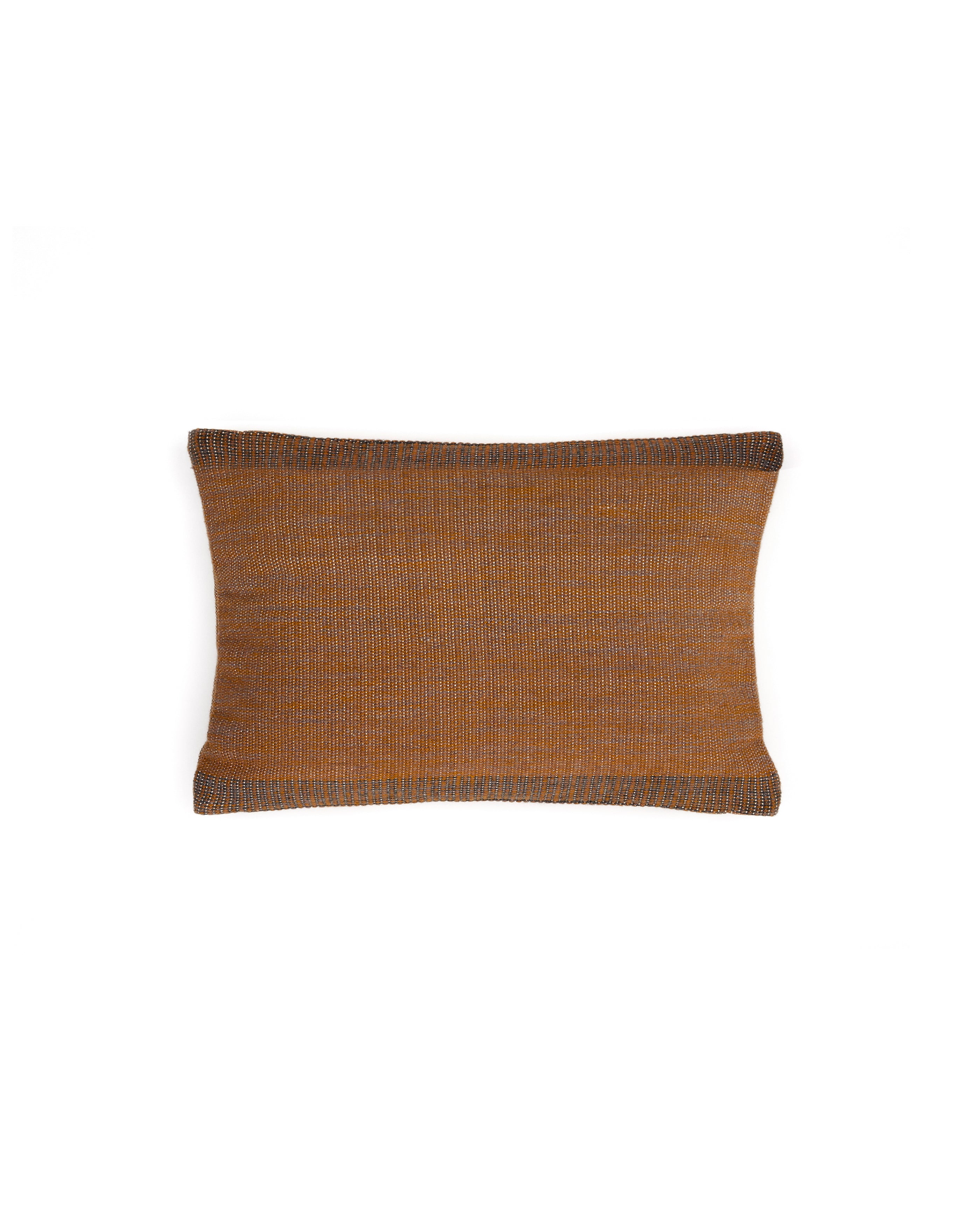 Cushion cover Delnar 100% PET orange 40 x 60 cm - Product Image