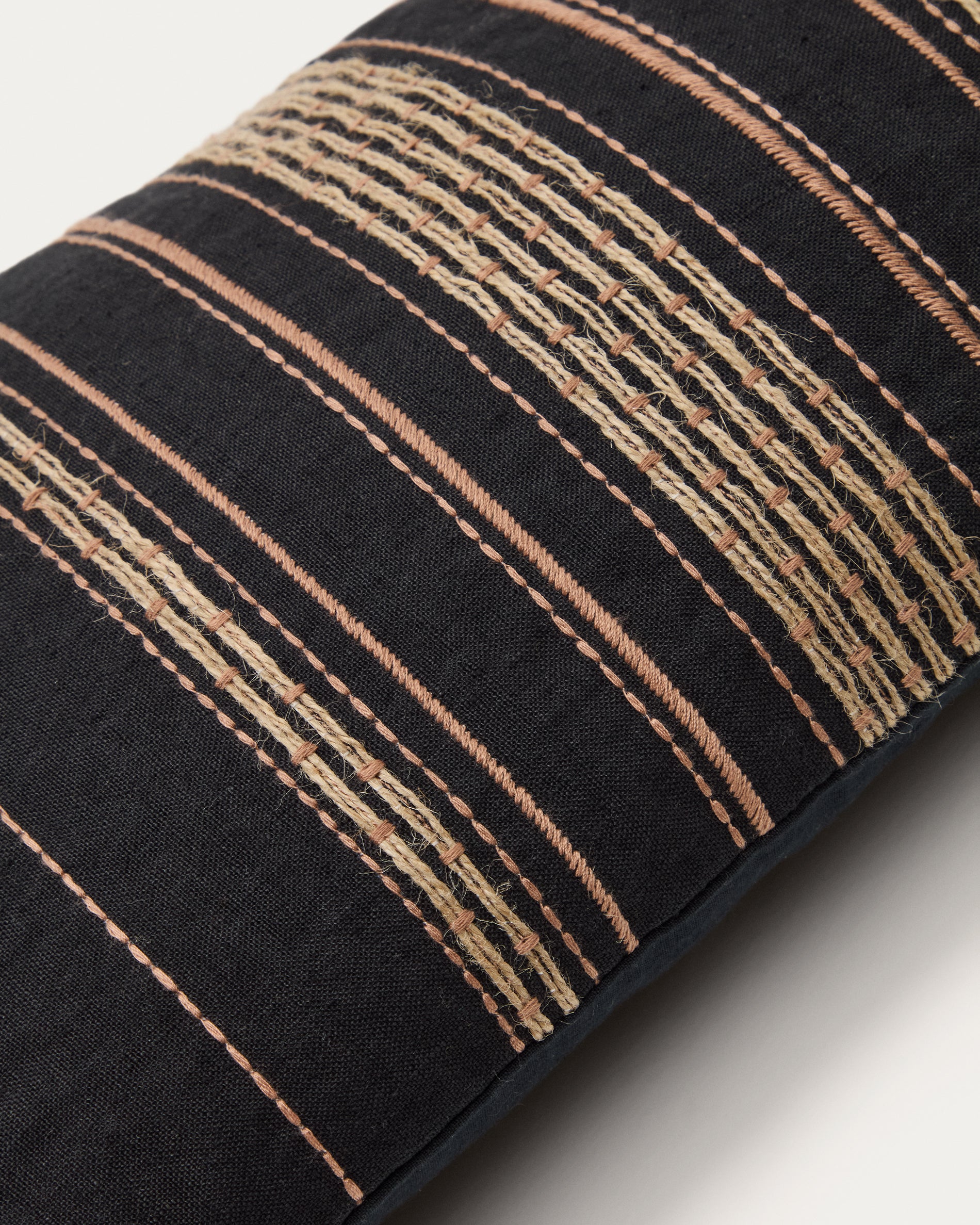 Sairu linen cushion cover with black and beige jute embroidery 30 x 50cm - Detail