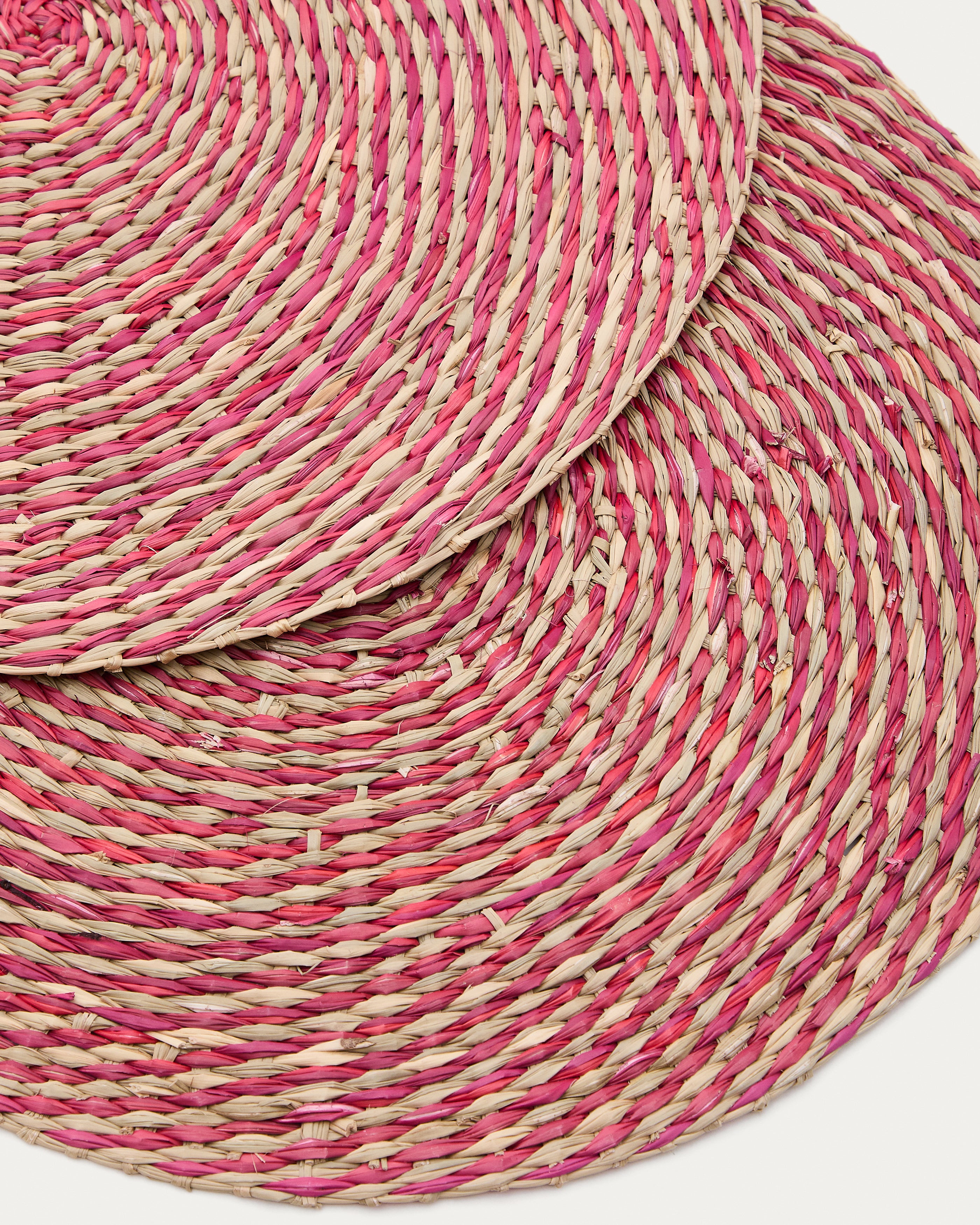 Rivela set of 2 red seagrass placemats Ø38cm - Detail