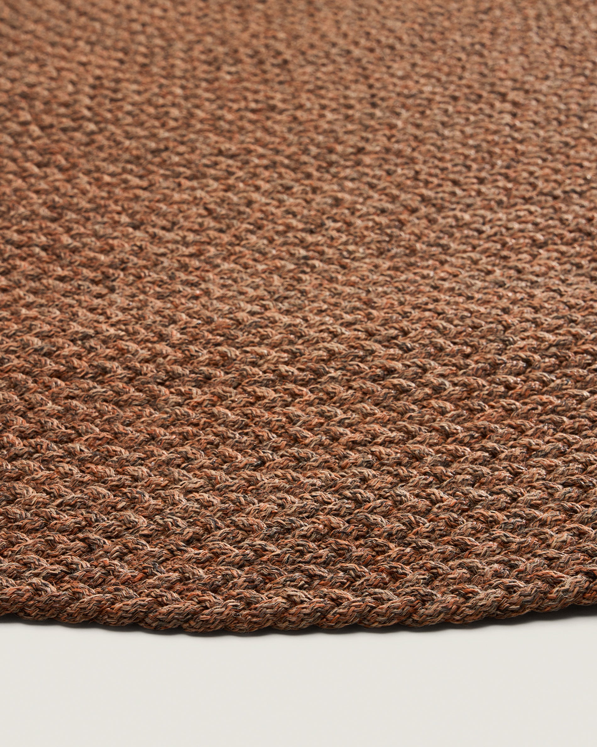 Rug Despas in synthetic fibers terracotta Ø200 cm - Detail
