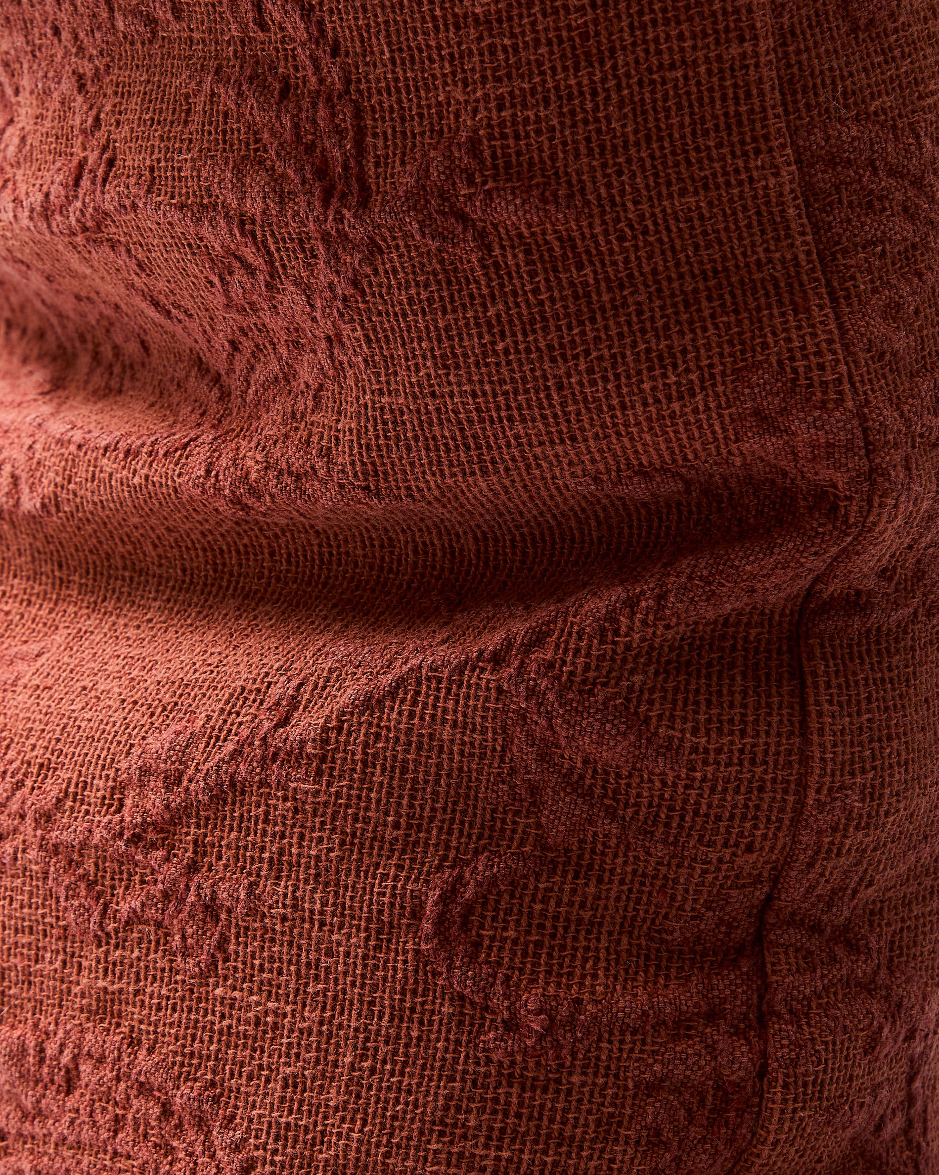 Velina cushion cover in red washed linen jacquard with floral design 30 x 50 cm - Detail