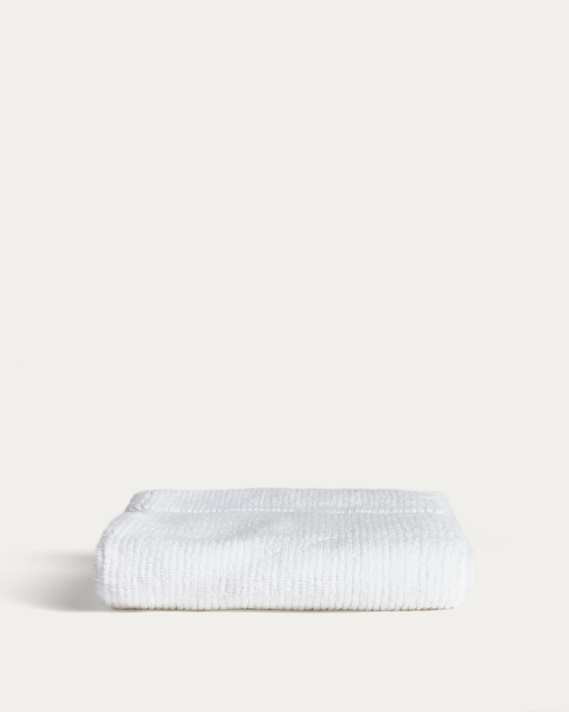 Olvira 100% cotton white jacquard hand towel 50 x 90cm - Product View
