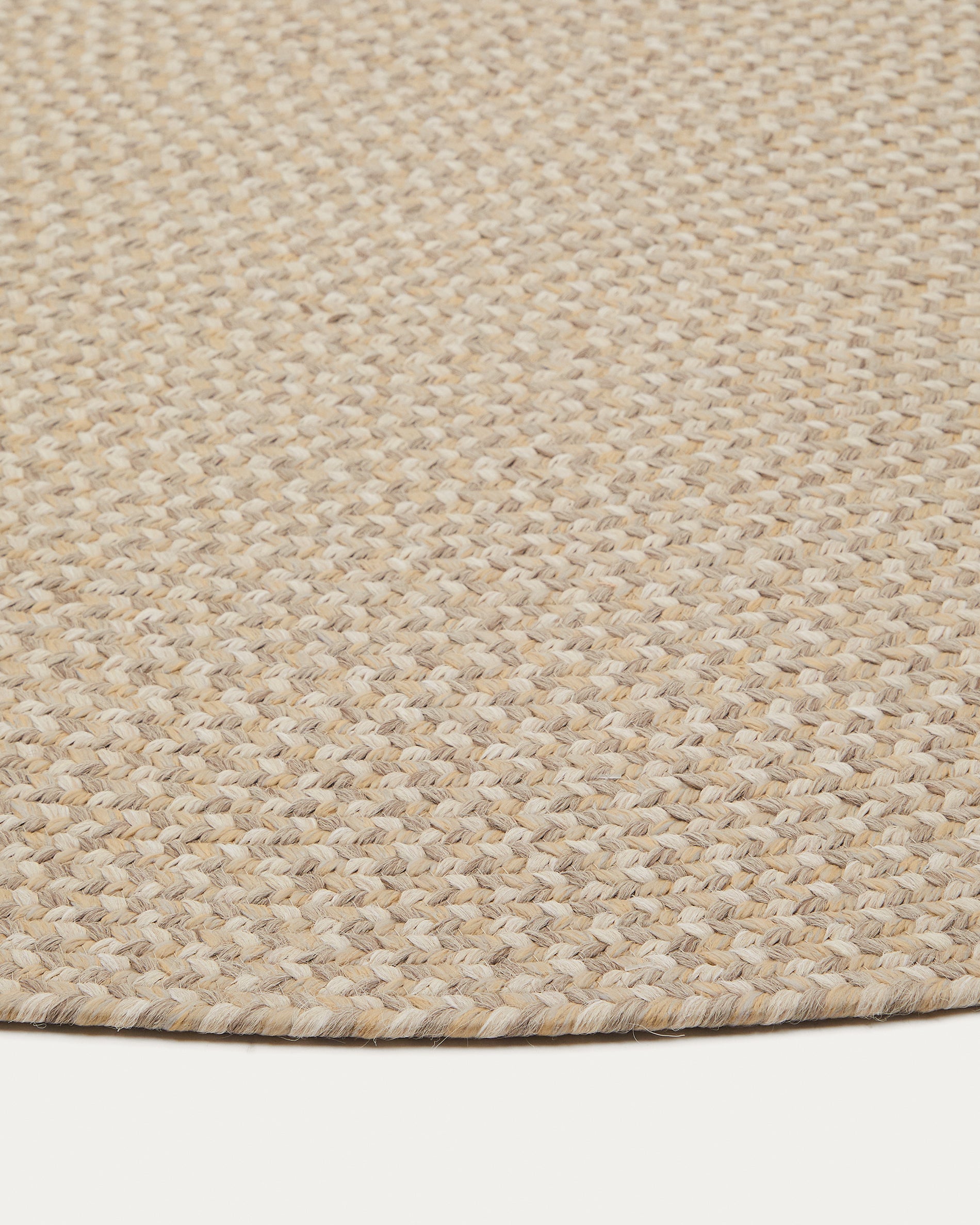 Rodhe beige oval rug 100% PET 160 x 230 cm - Detail