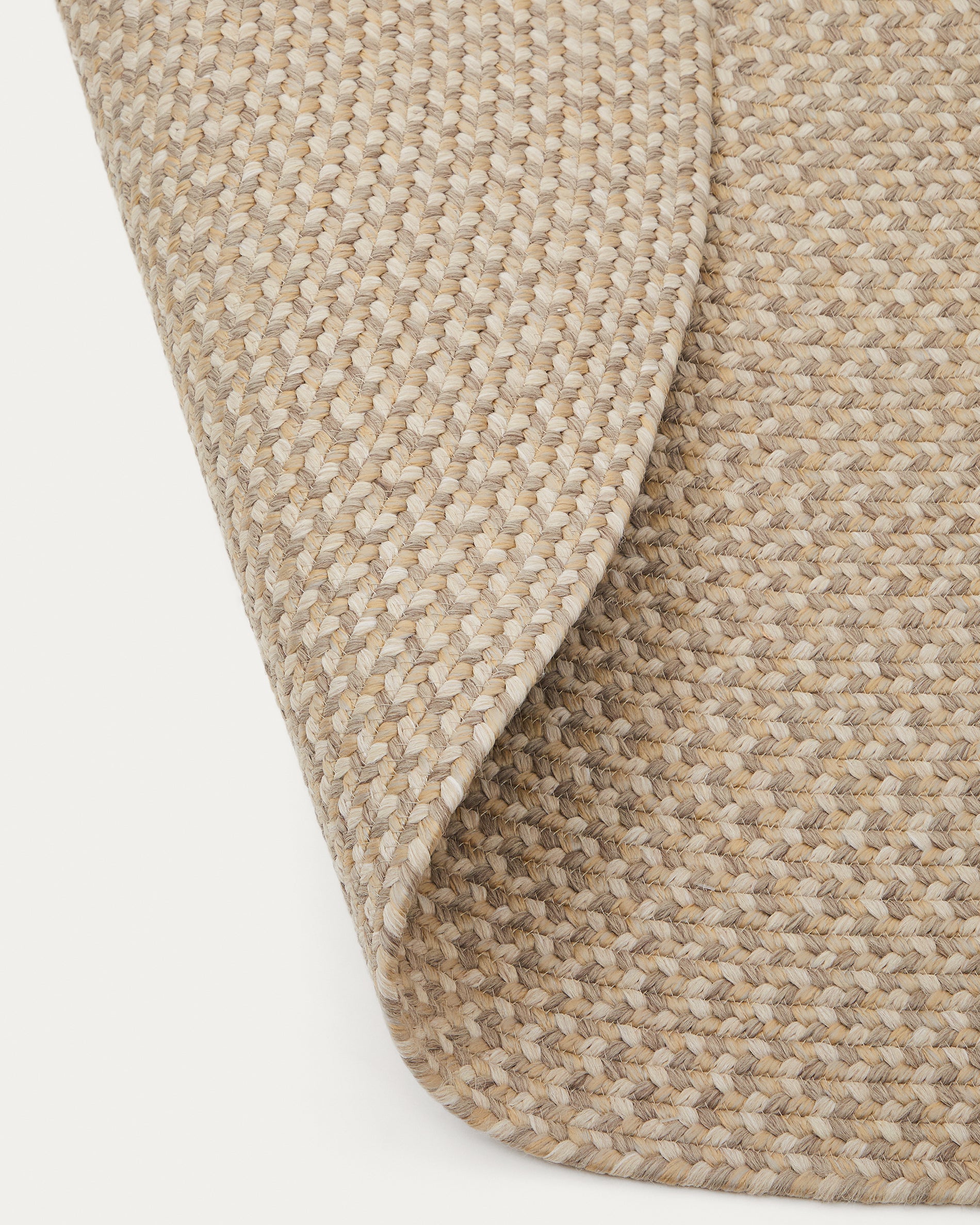 Rodhe beige oval rug 100% PET 160 x 230 cm - Detail