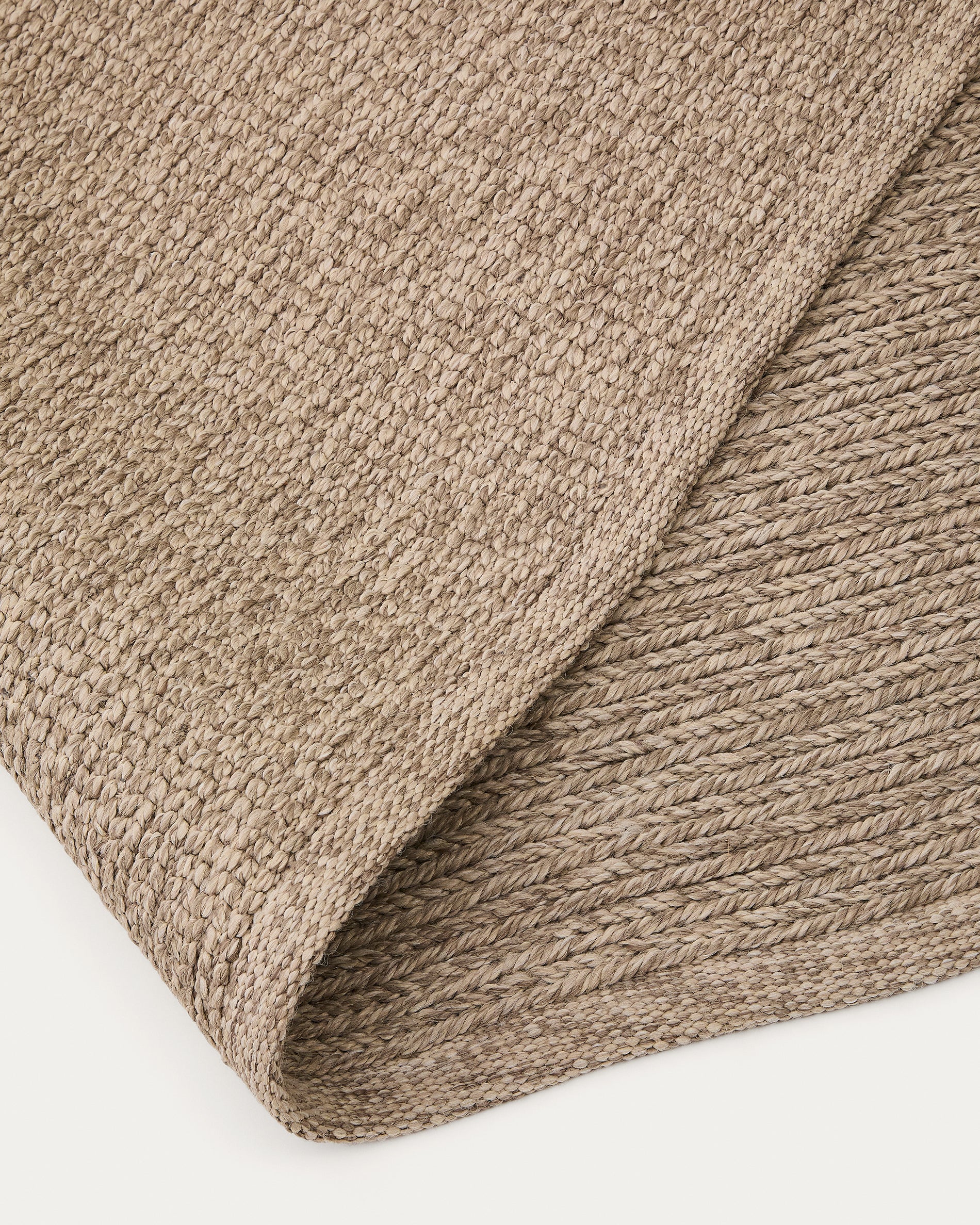 Galinda taupe rug made of synthetic fibres, 160 x 230 cm - Detail