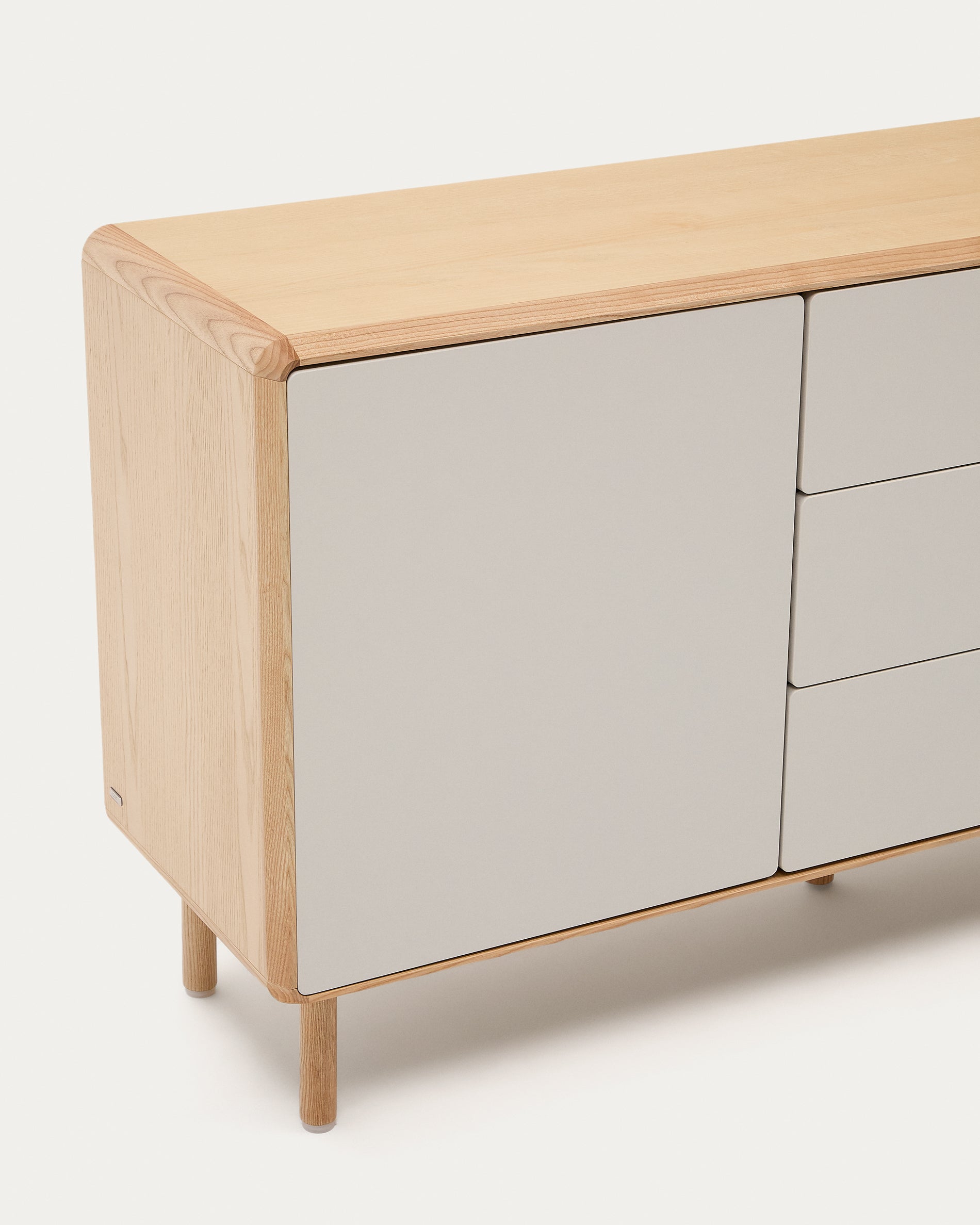 Anielle solid ash & ash veneer sideboard with 1 door and 3 drawers, 150 x 78 cm - Detail