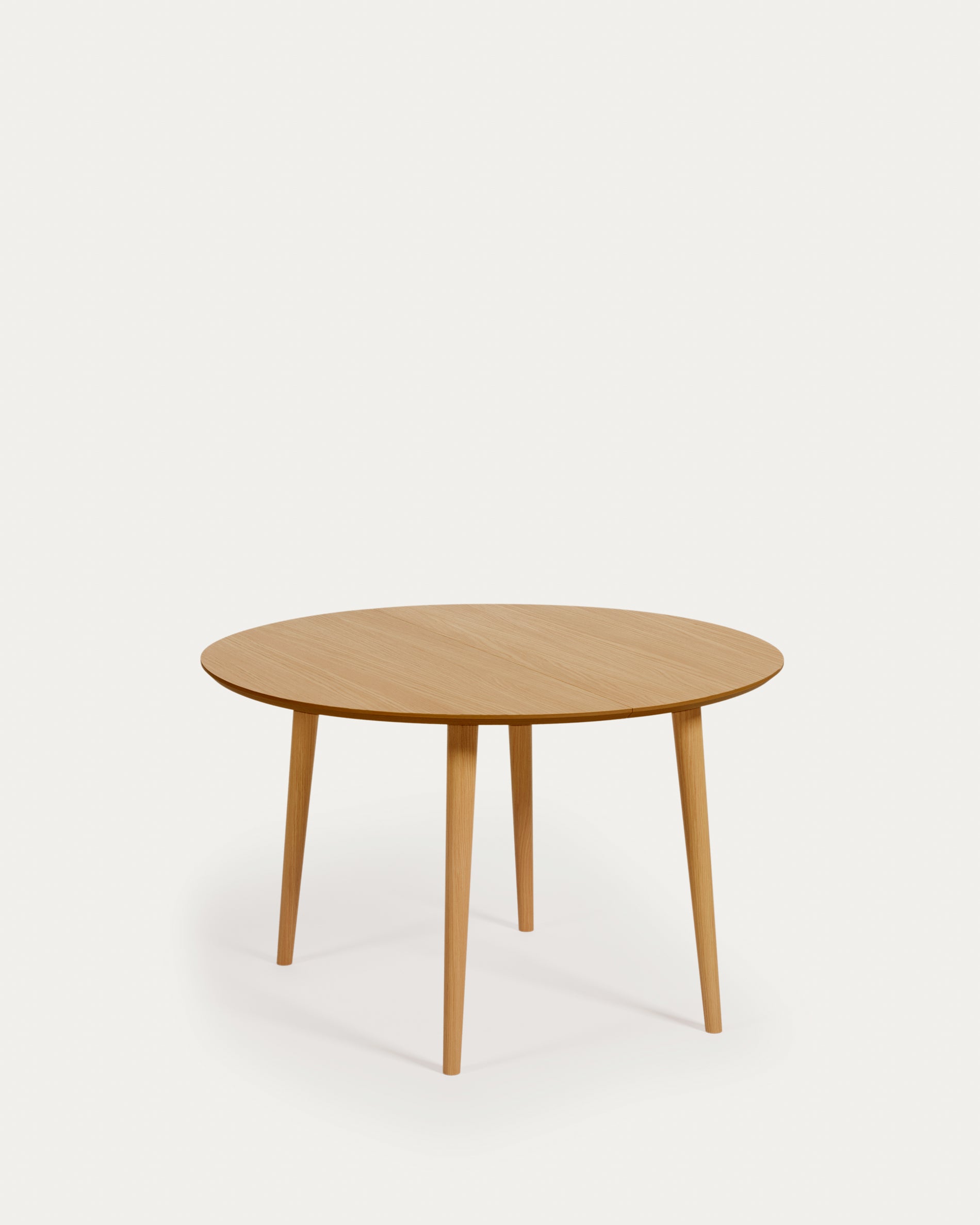 Oqui extendable oval table with an oak veneer and solid wood legs, Ø 120 (200) x 120 cm - Product View
