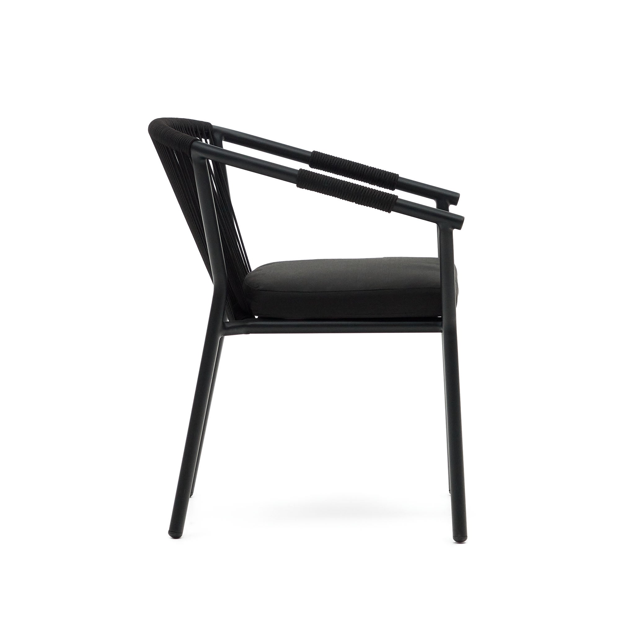 Xelida stackable garden chair in aluminium and black cord